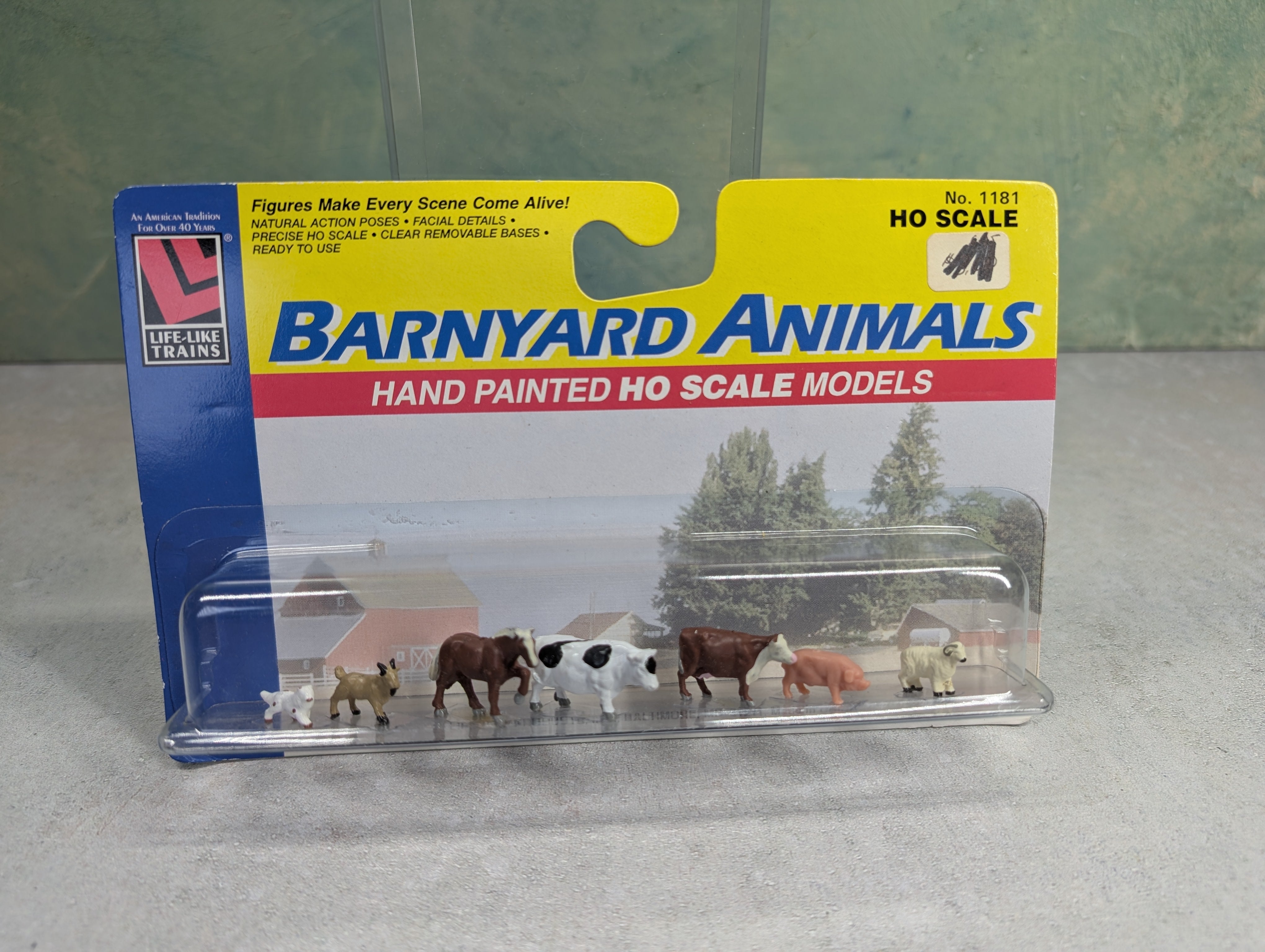 Life-Like 1181 HO Scale Barnyard Animals (7 pcs)