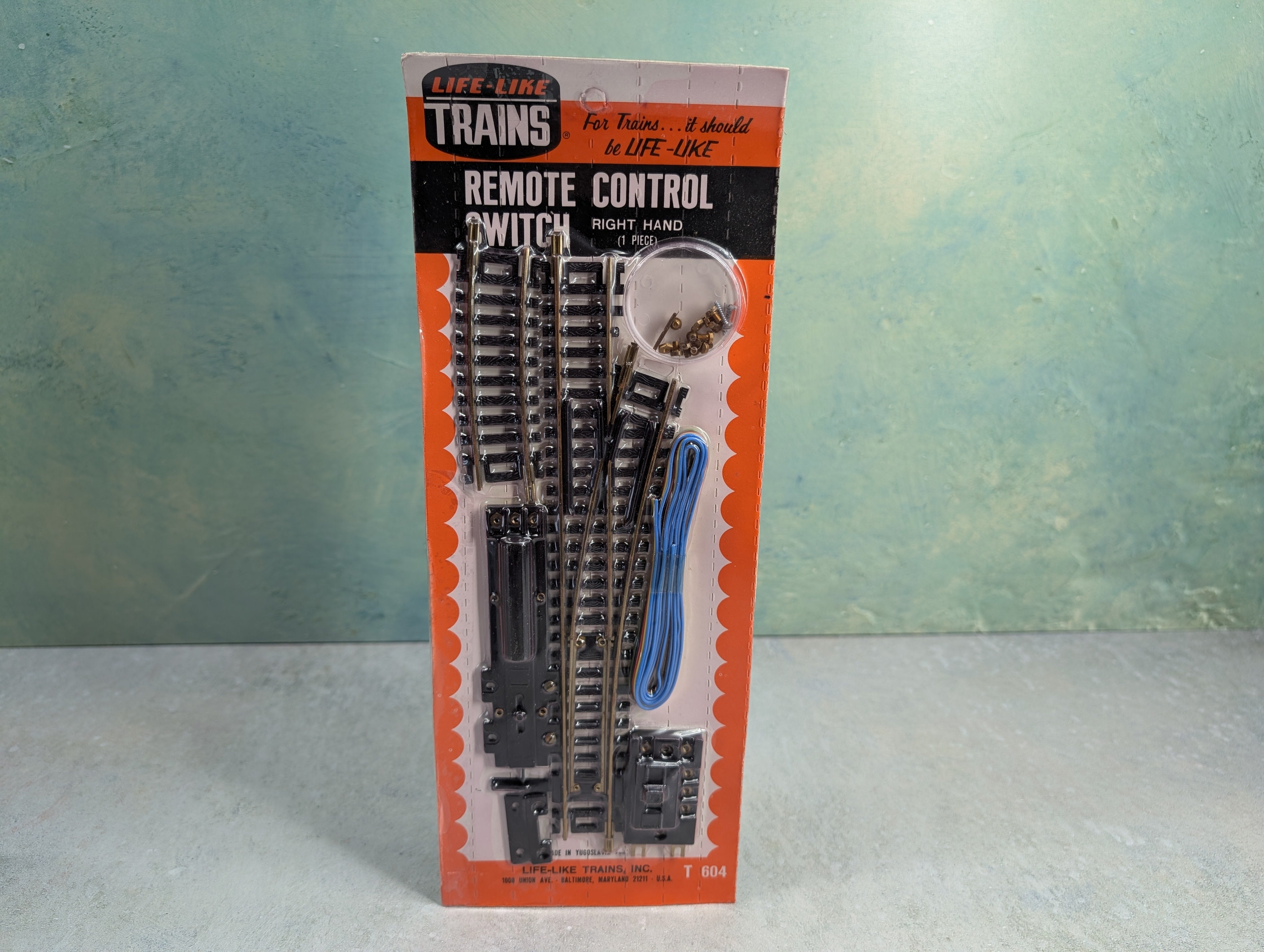 USED Life-Like T604 HO Scale Remote Switch Control Right Hand, Brass, Code 100