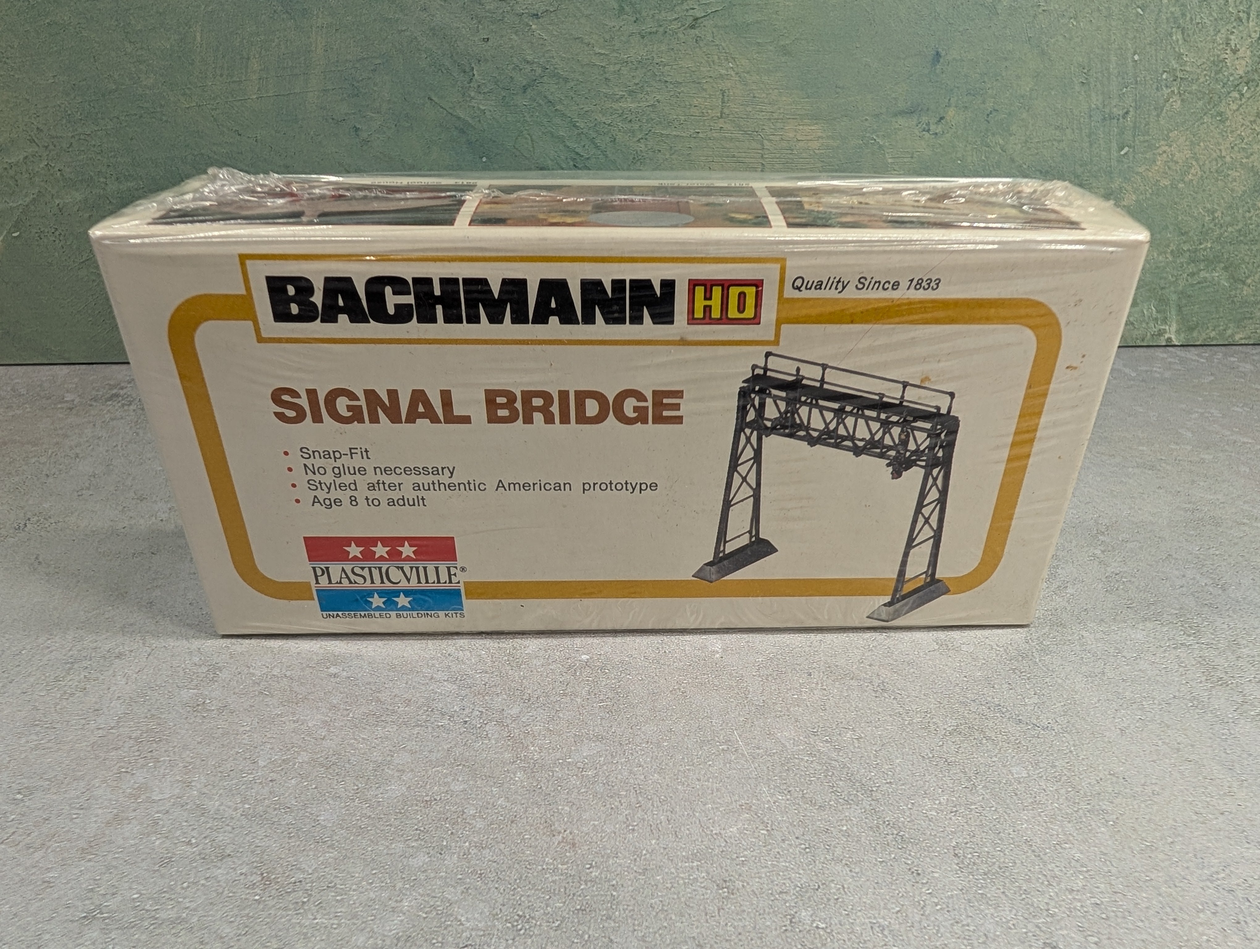 USED Bachmann 2620 HO Scale Signal Bridge KIT