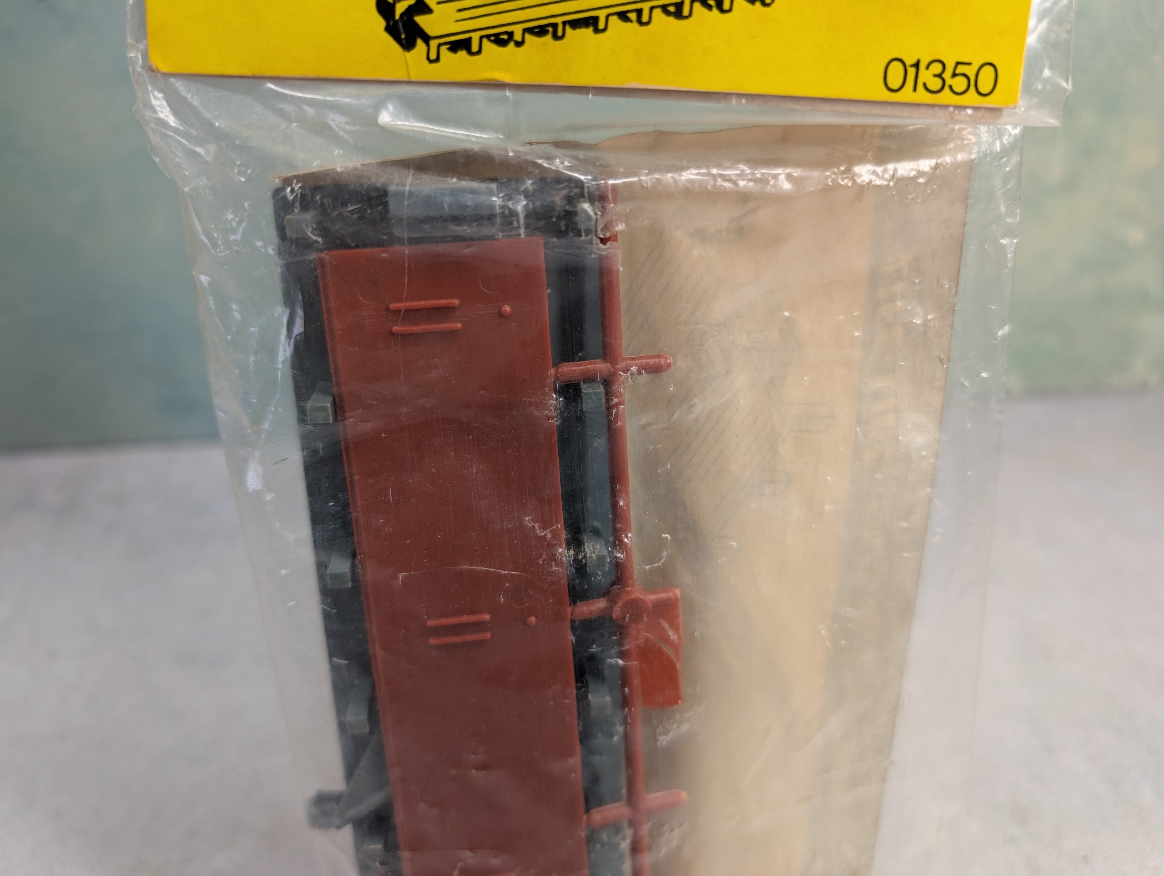 USED Life-Like 1350 HO Scale Freight Platform KIT