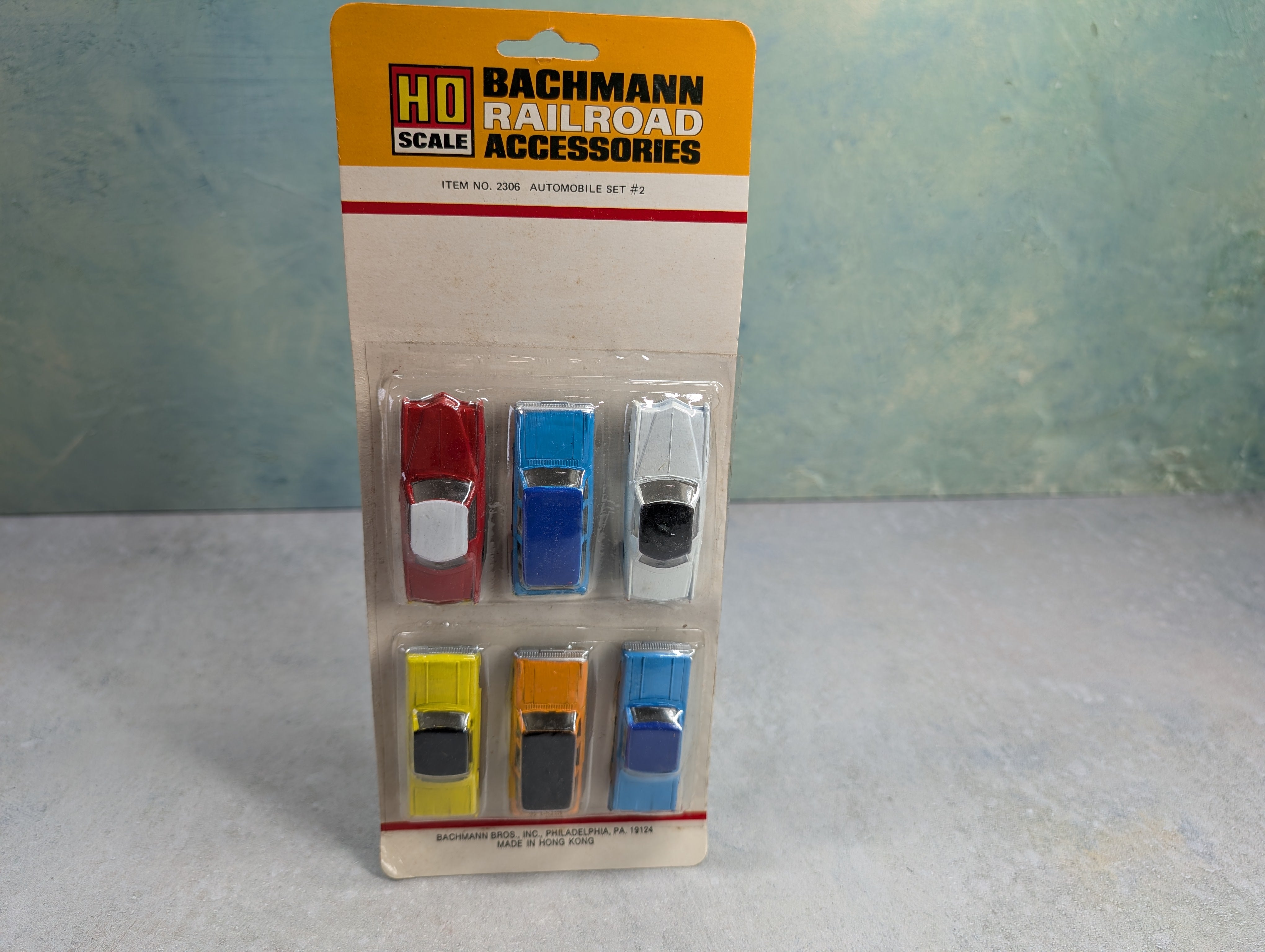 USED Bachmann 2306 HO Scale Automobile Set