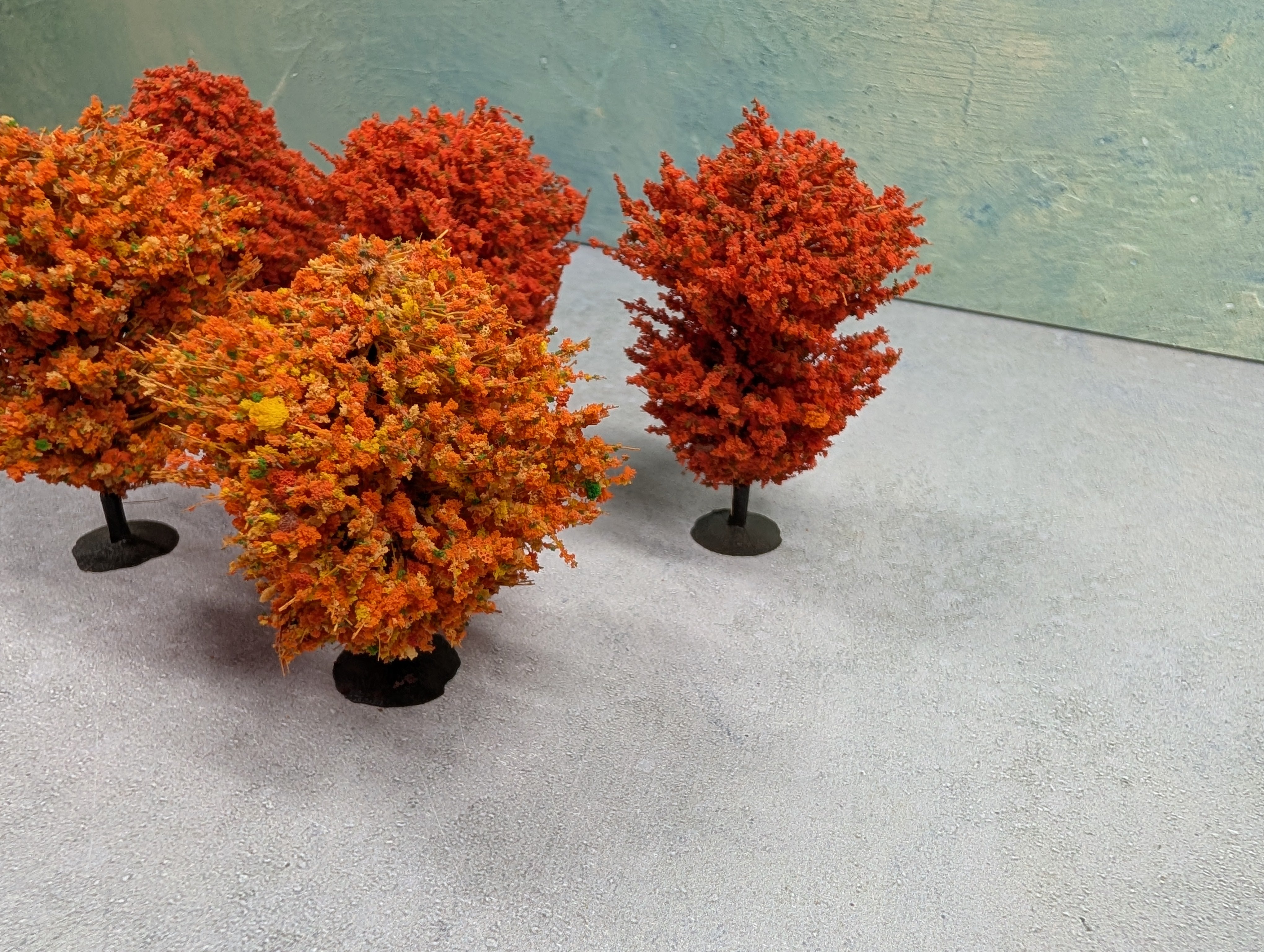 USED HO Scale Lot of Fall Trees
