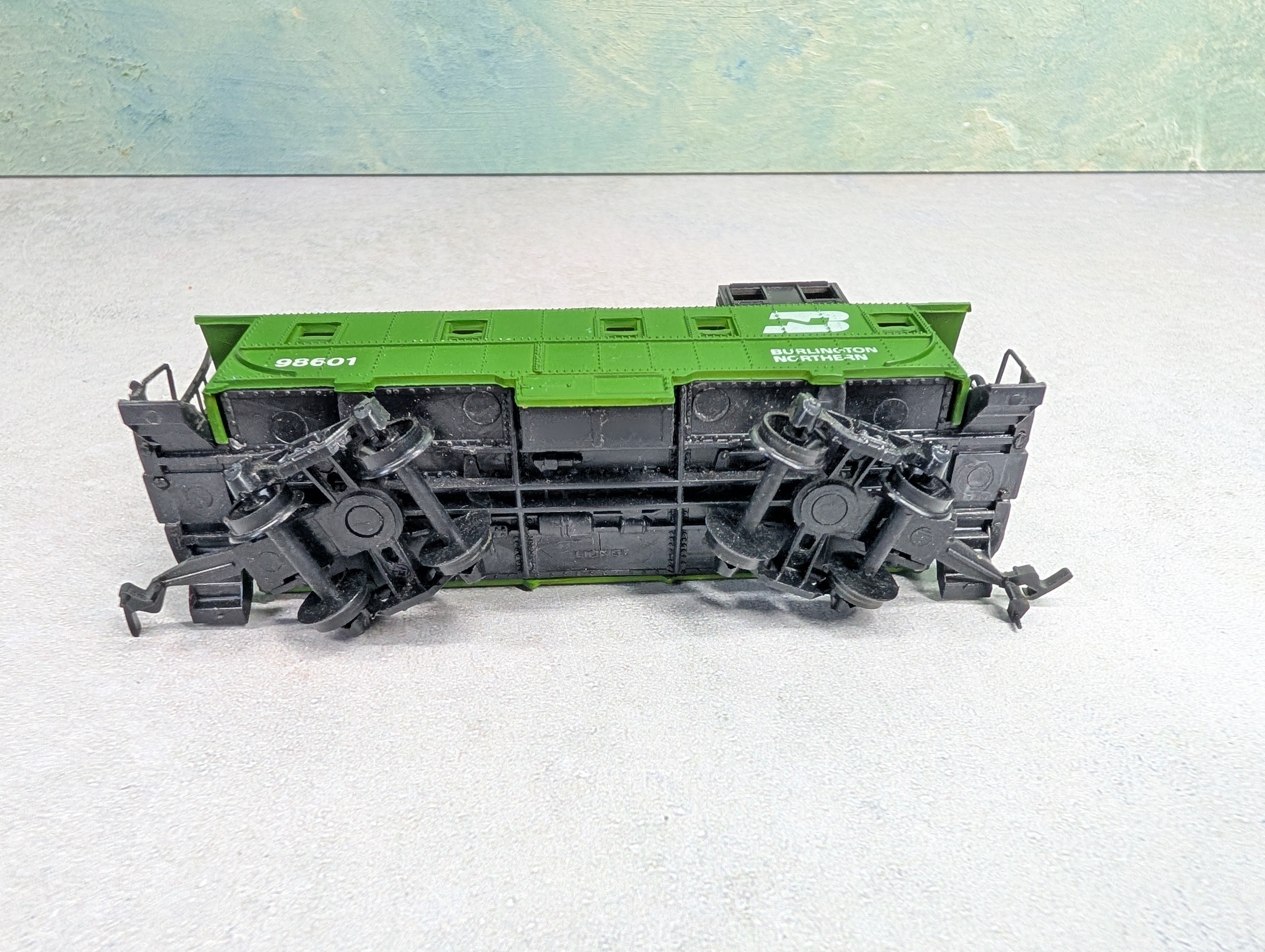 USED Lionel HO Scale Caboose Burlington Northern #98601