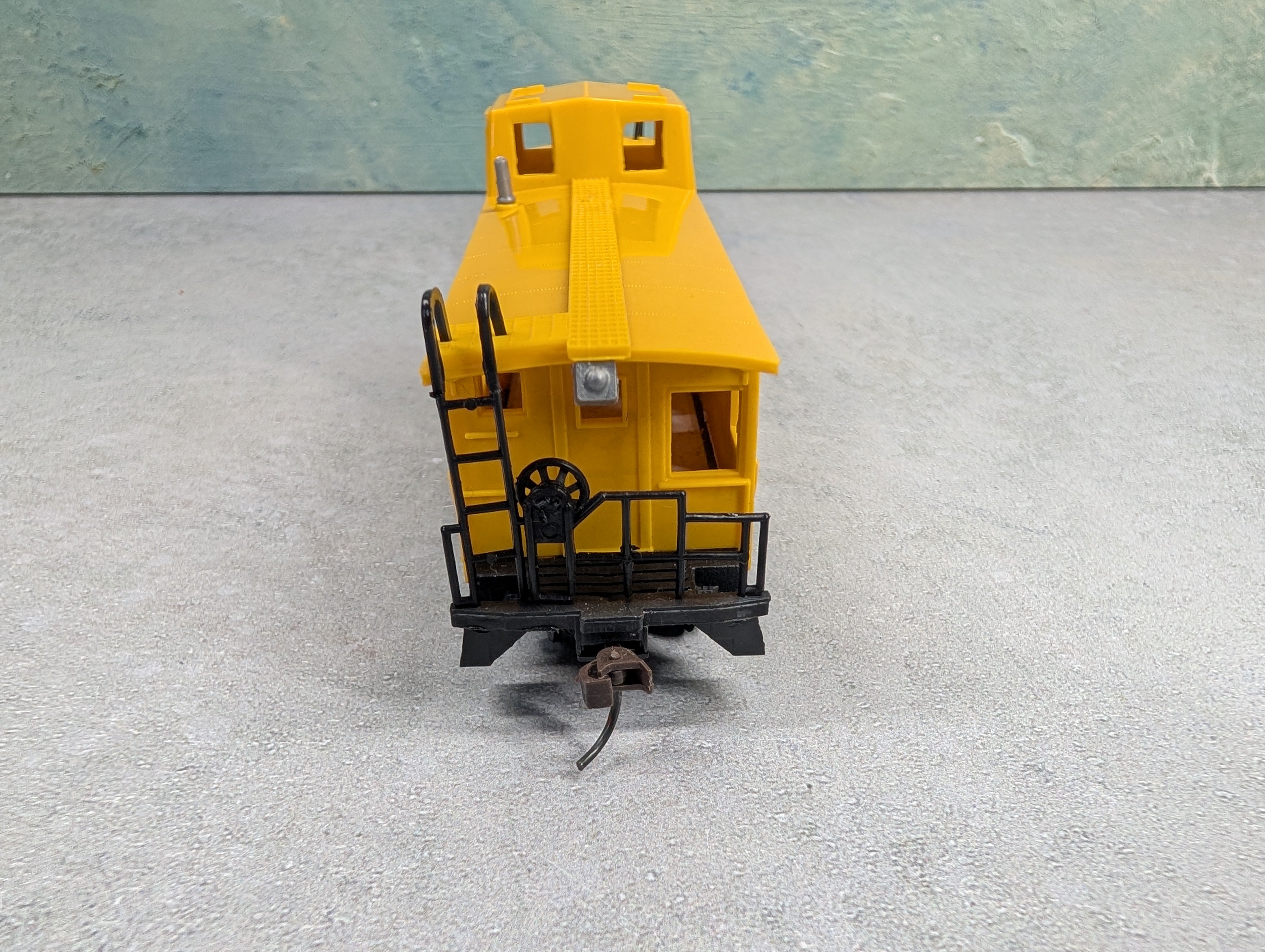 USED Bachmann HO Scale Caboose Union Pacific #207