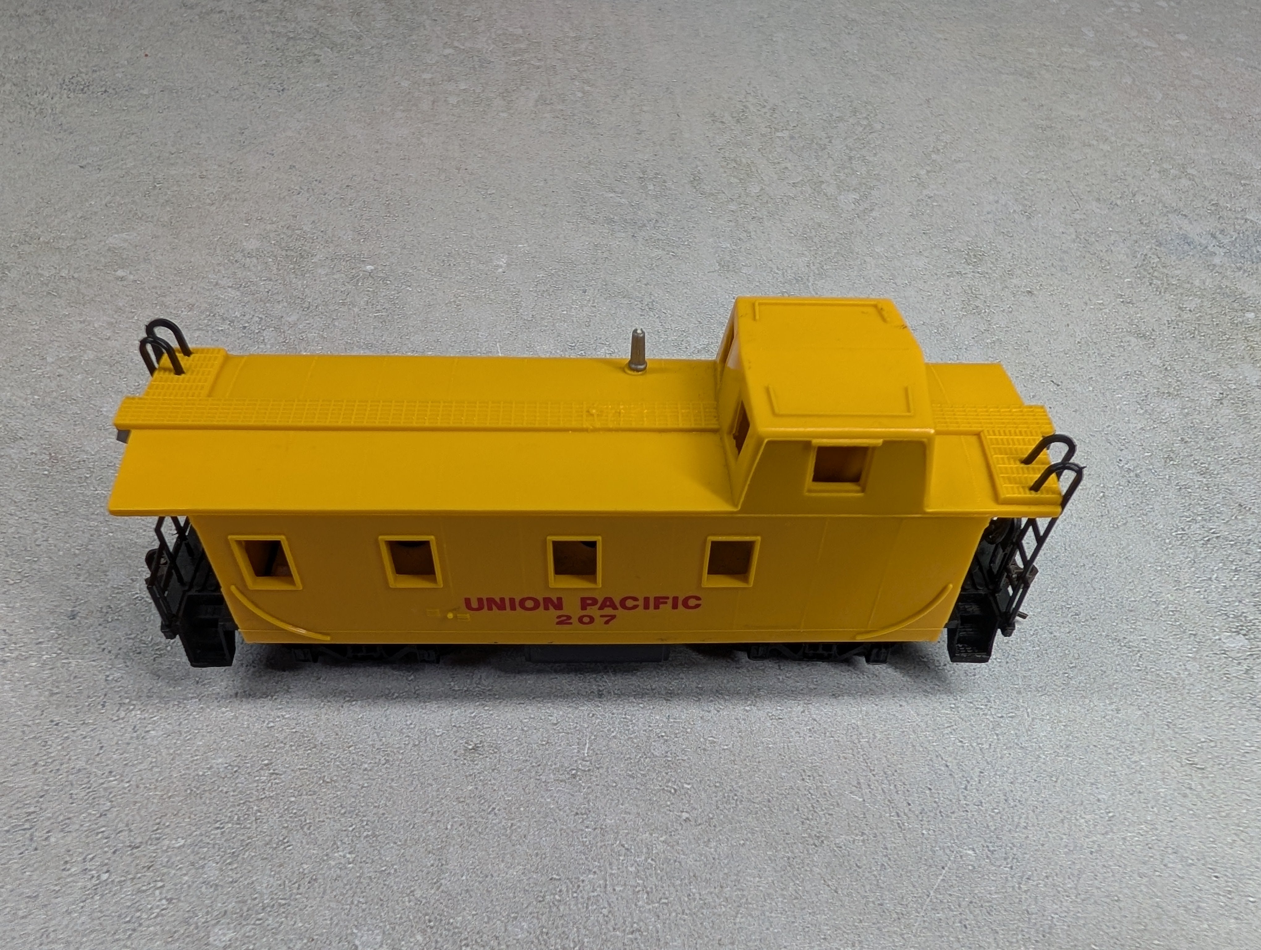 USED Bachmann HO Scale Caboose Union Pacific #207