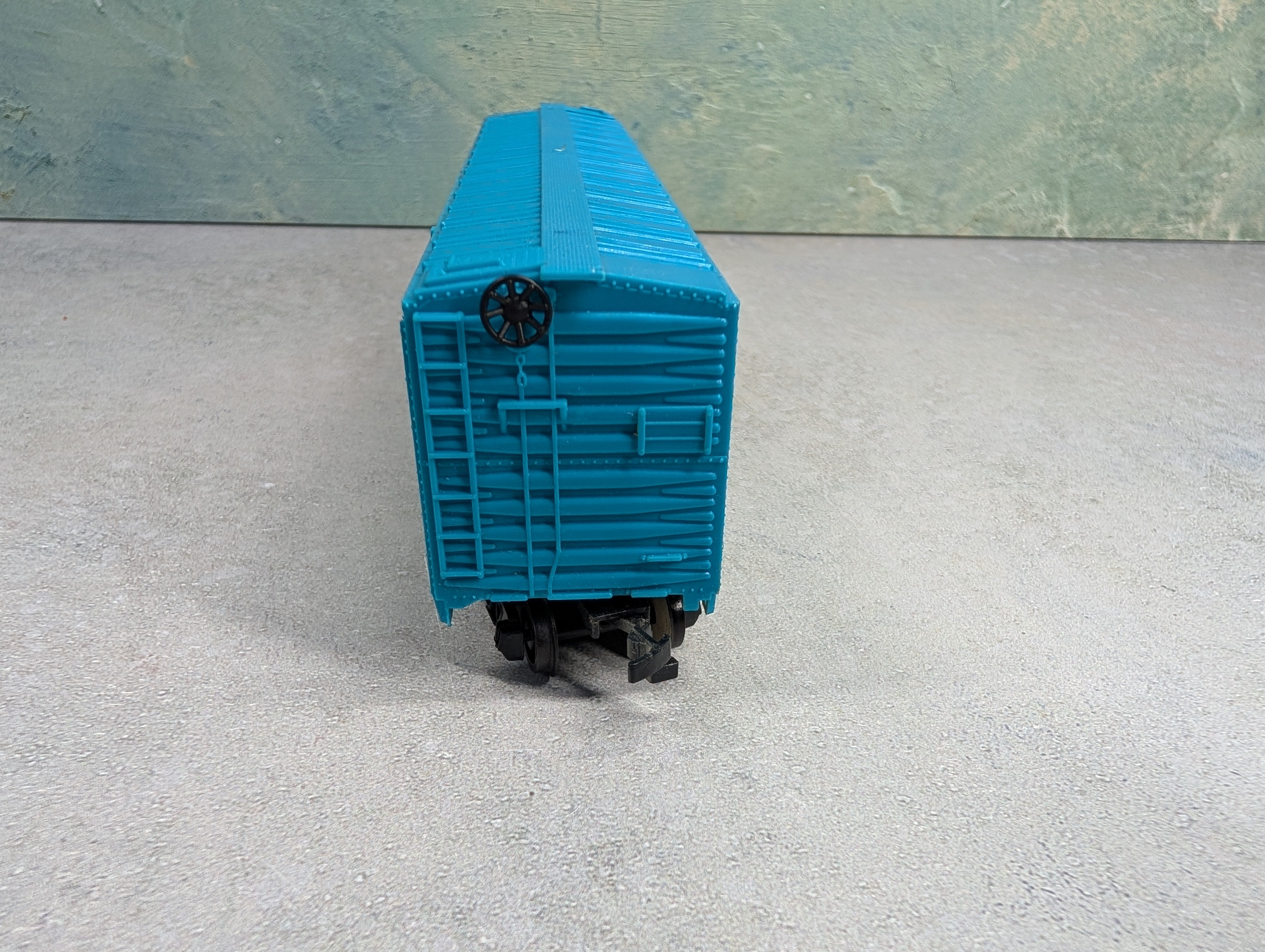 USED Bachmann HO Scale 50' Box Car Rock Island #133274