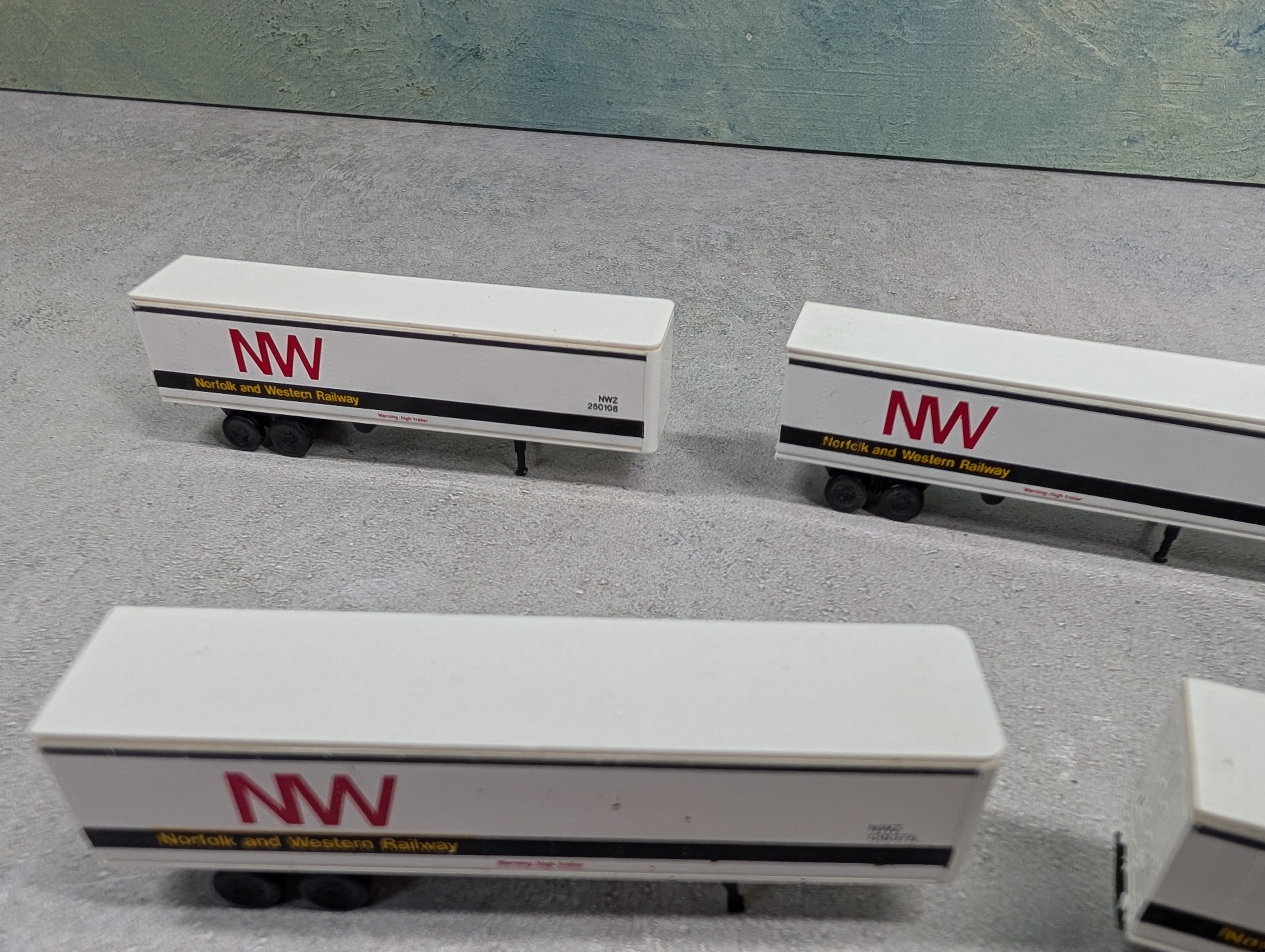 USED N Scale 40' Trailers Norfolk & Western NWZ Various Numbers (5 pcs)
