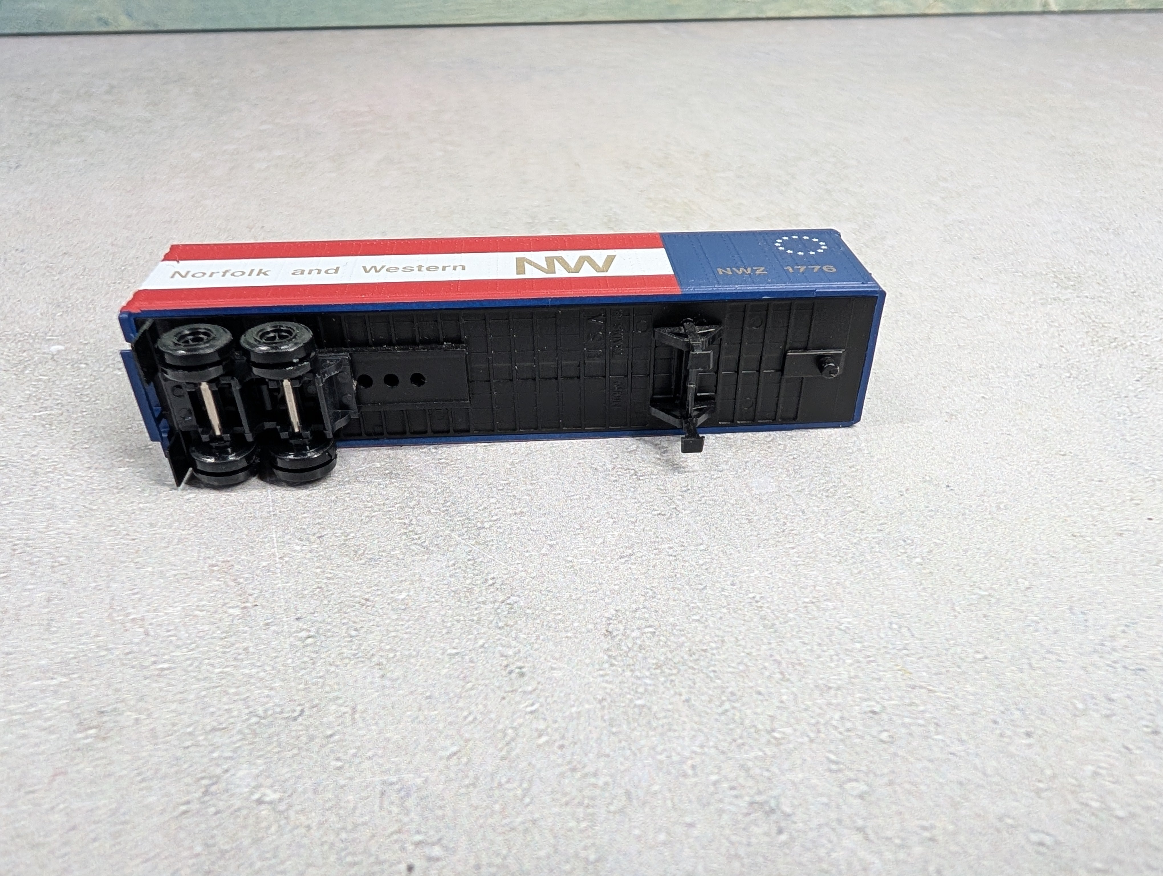 USED Micro-Trains N Scale 40' Trailer Norfolk & Western NWZ #1776