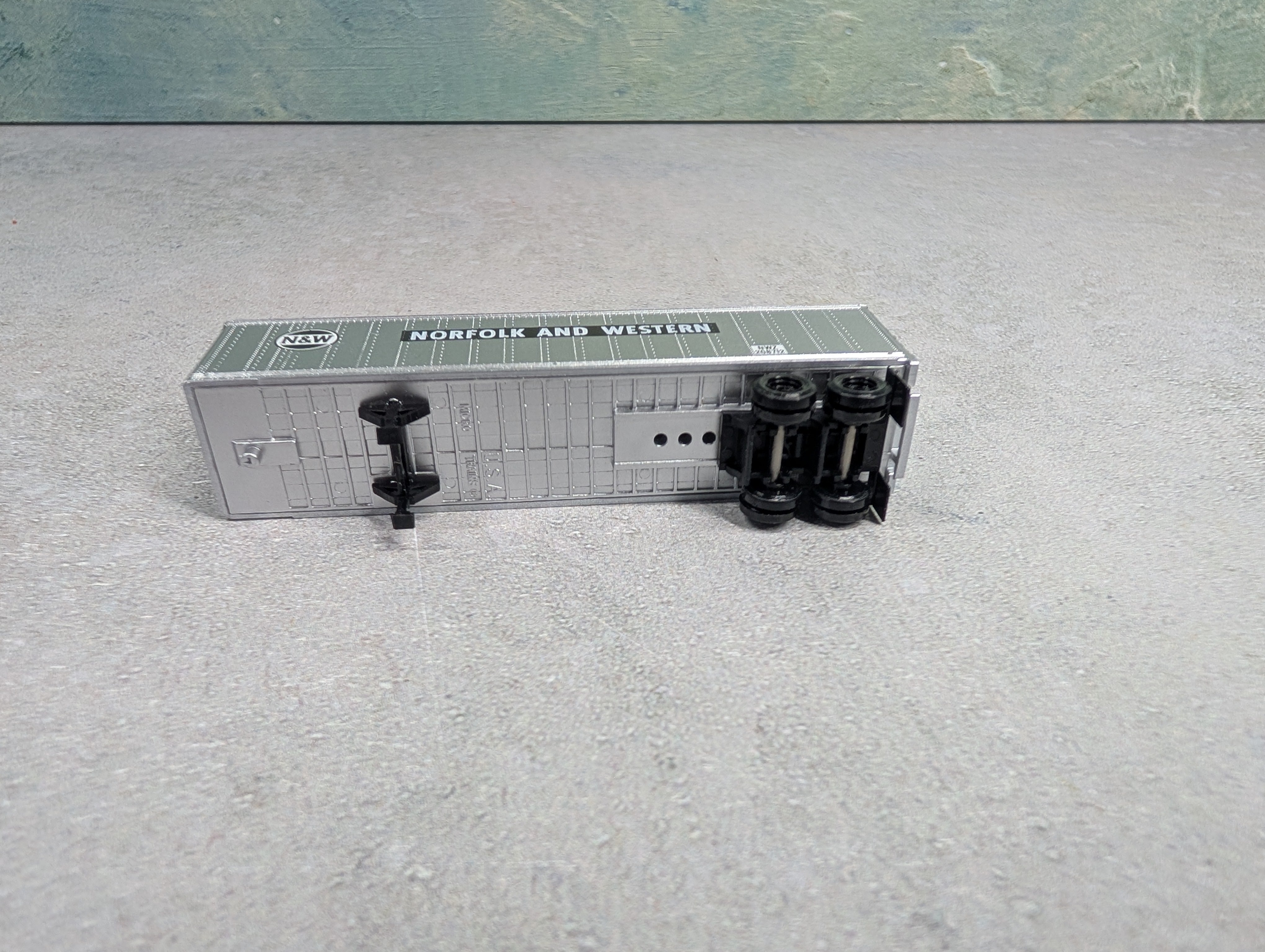 USED Micro-Trains N Scale 40' Trailer Norfolk & Western NWZ #208712