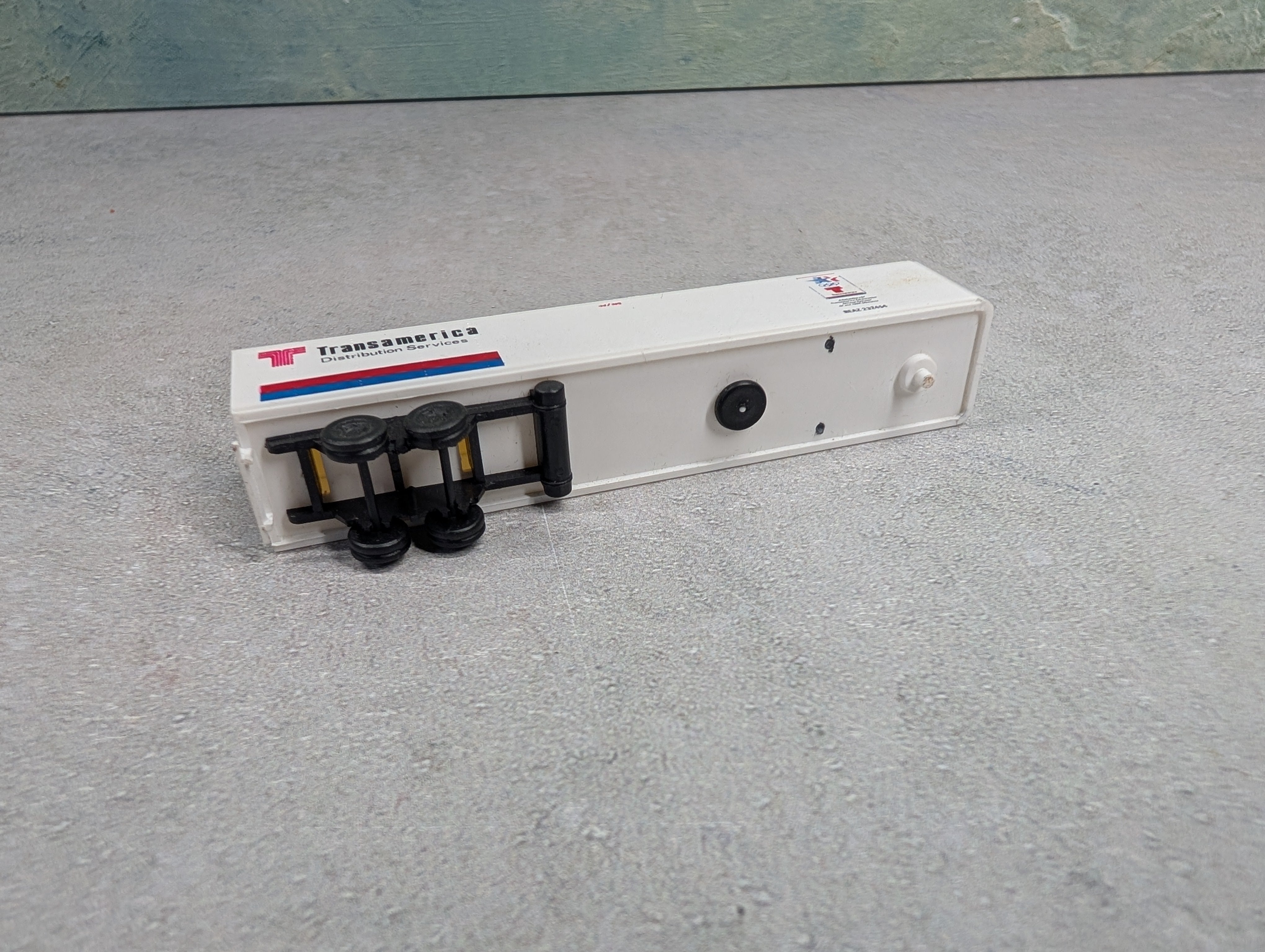 USED N Scale 45' Trailer Transamerica Distribution Services REAZ #232454