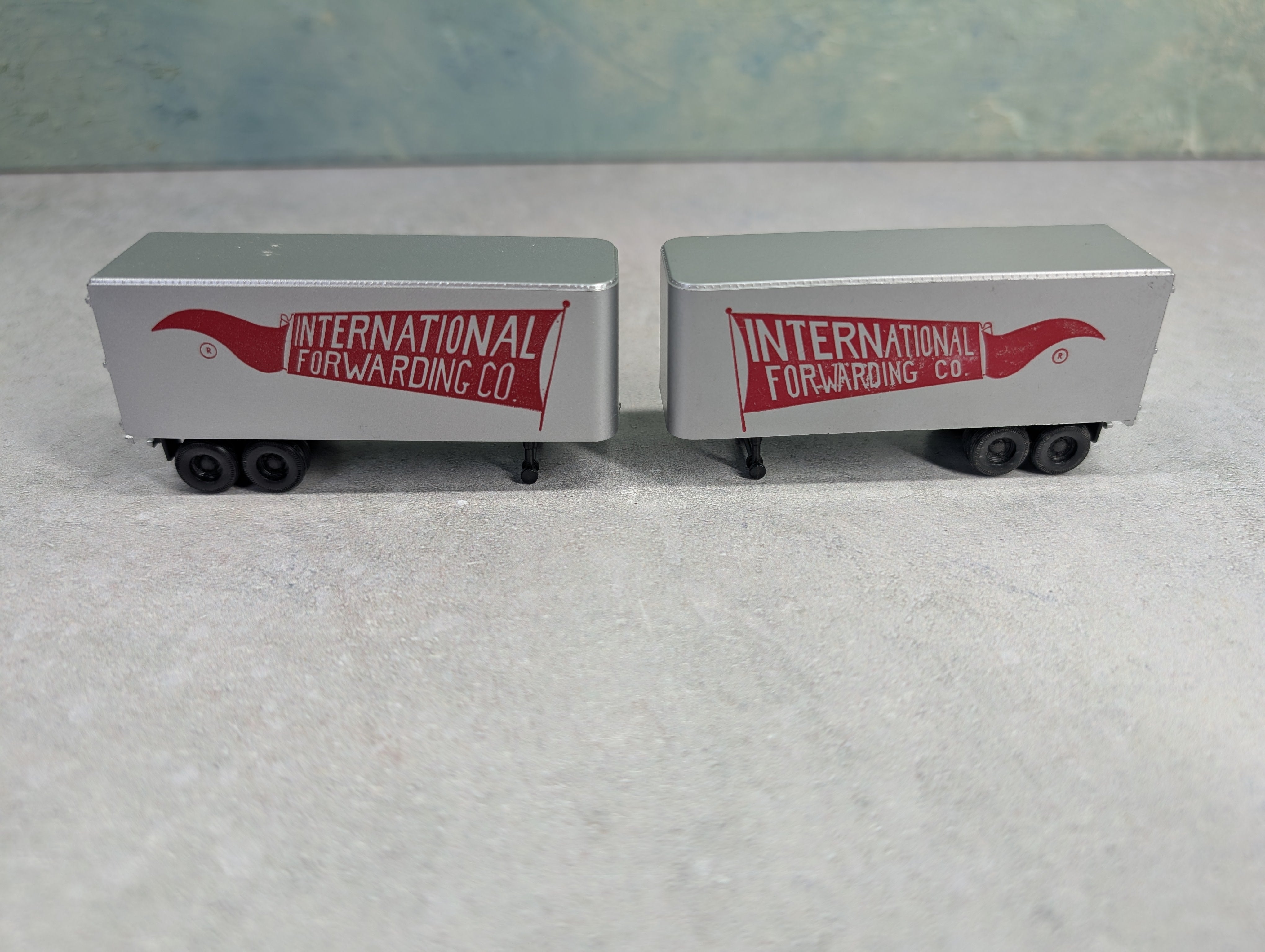 USED Athearn HO Scale 24' Piggyback Trailers (2 pcs)