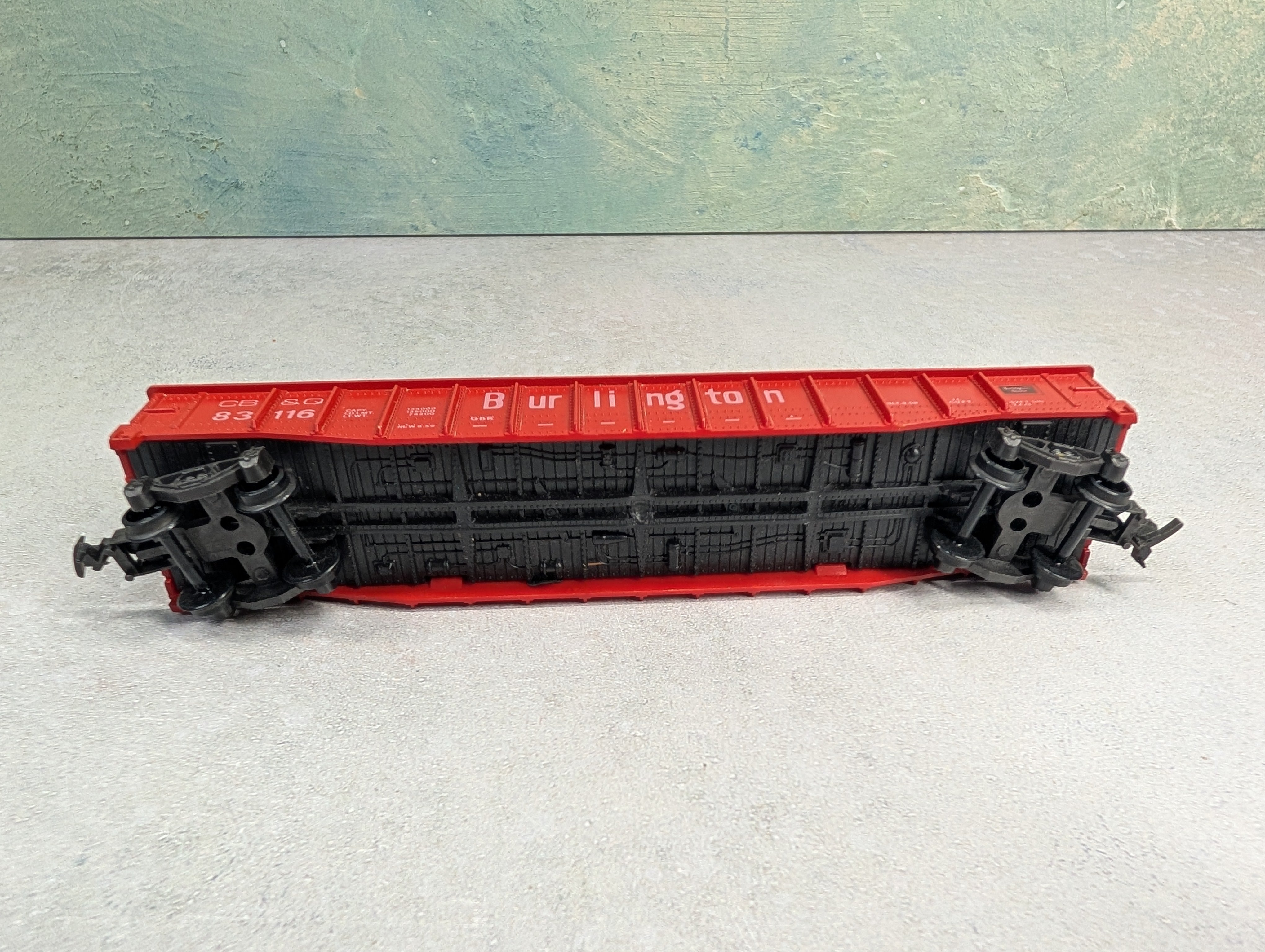 USED LIMA HO Scale 50' Gondola Burlington CB&Q #83116 w/ Load