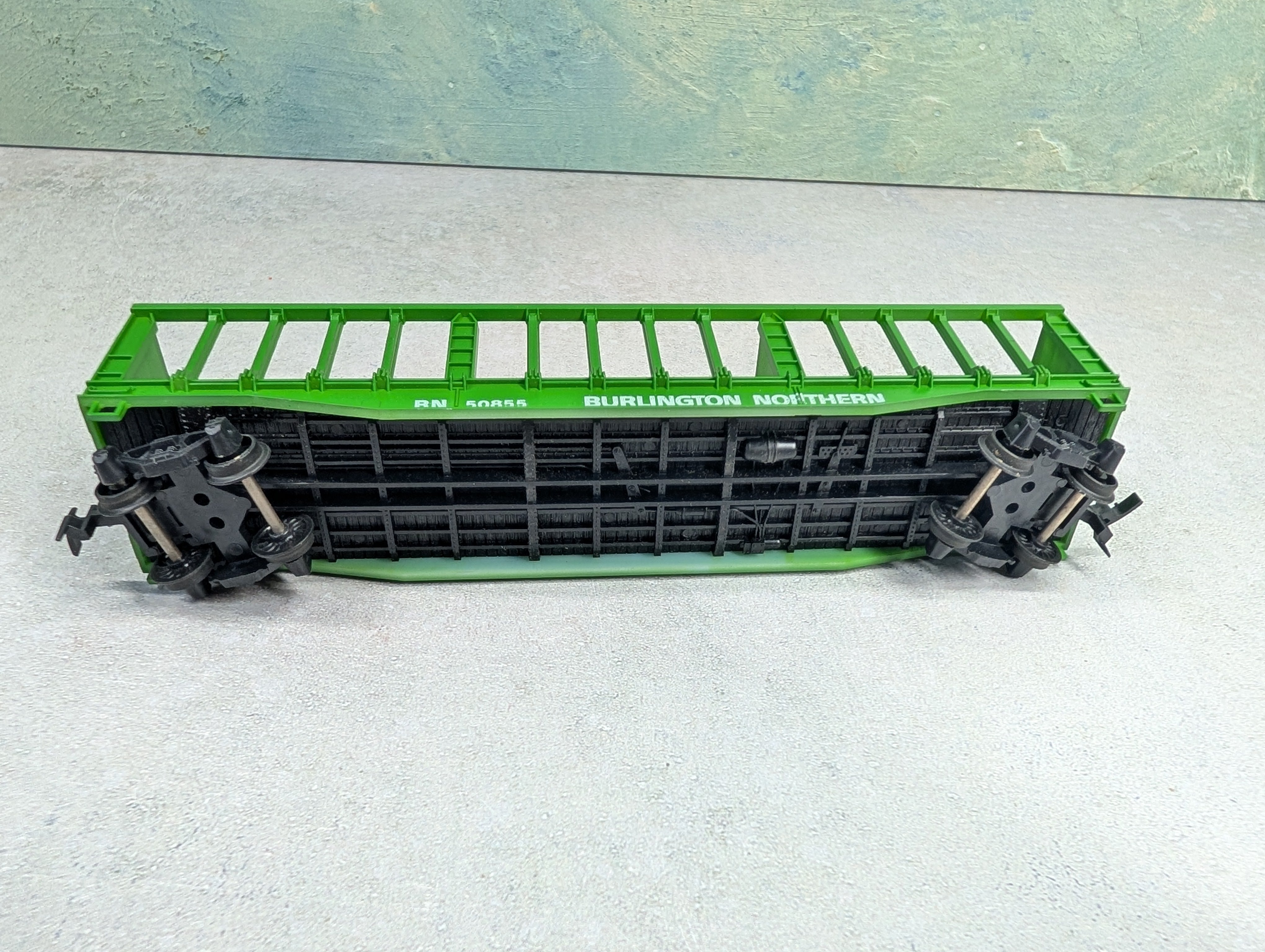 USED AHM HO Scale Pulpwood Rack Car Burlington Northern BN #50855