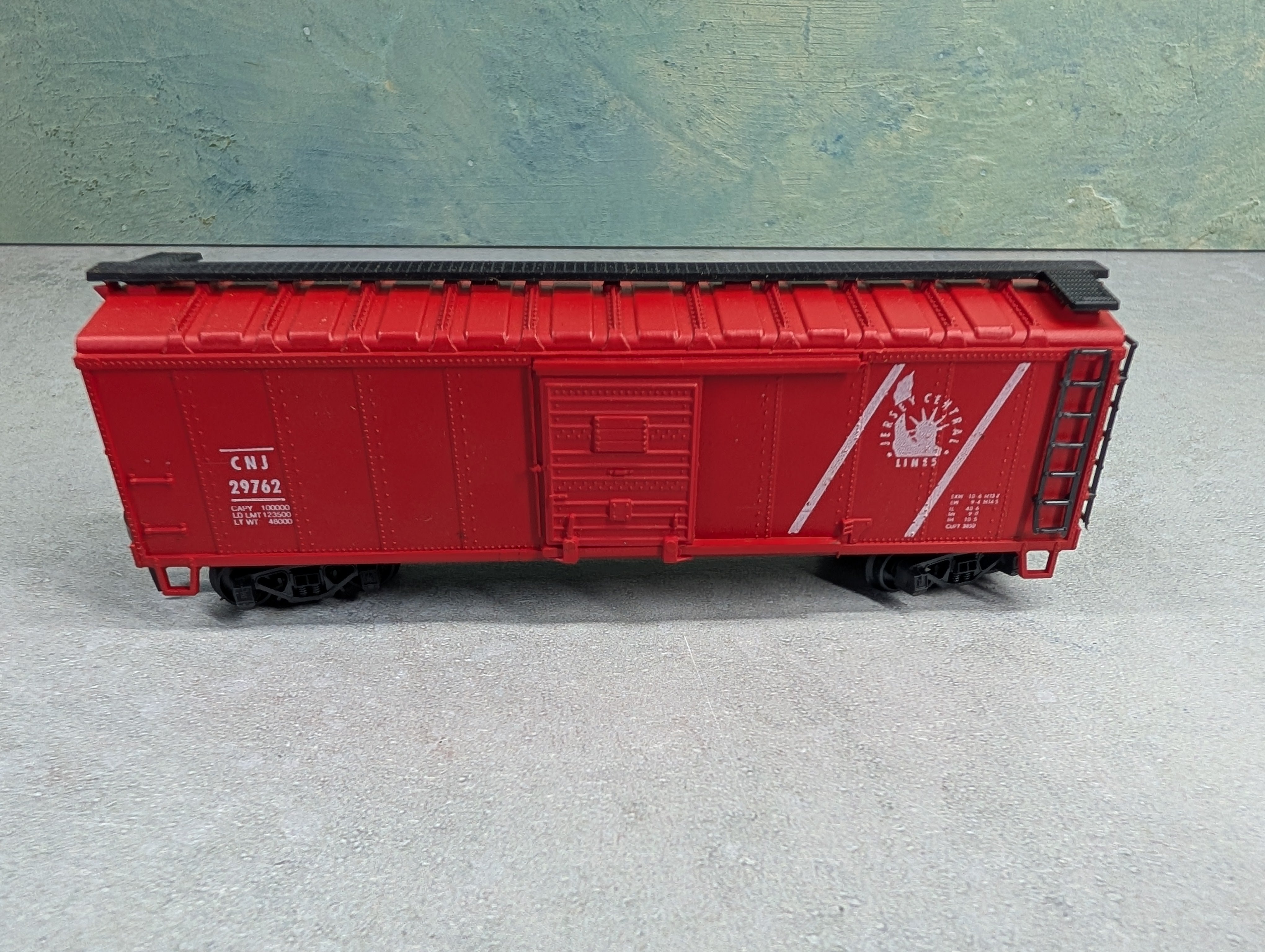 USED ROCO HO Scale 41' Box Car Jersey Central CNJ #29762