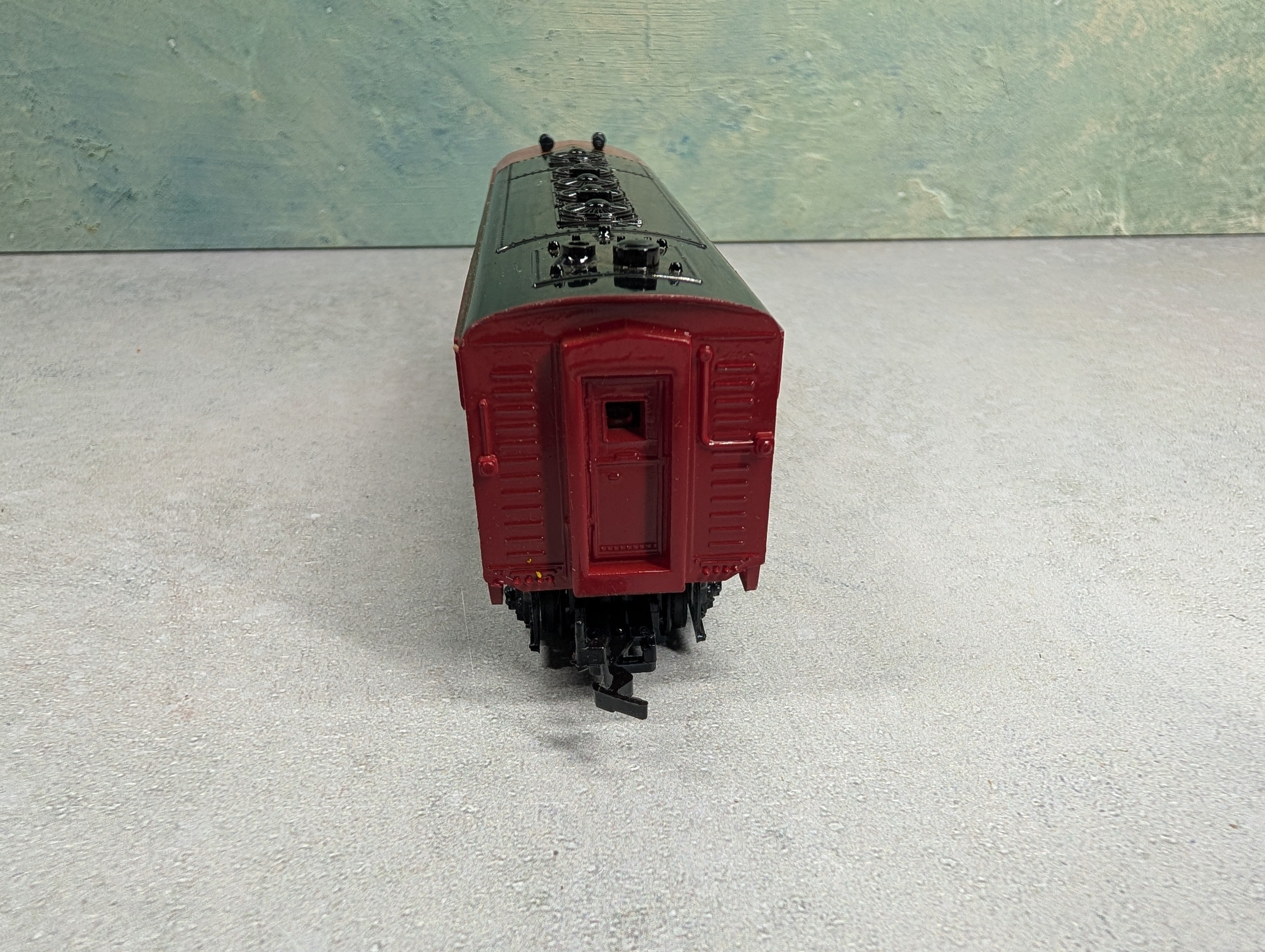 USED Life-Like HO Scale F-7A Diesel Locomotive Gulf Mobile & Ohio Parts/Repairs DC