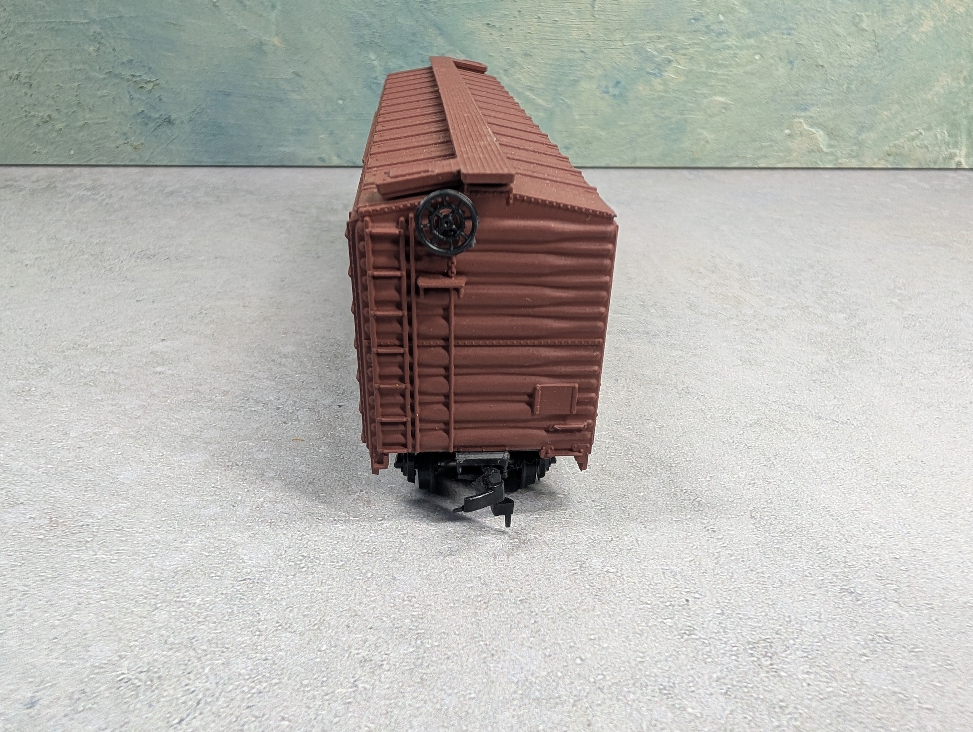 USED Roundhouse HO Scale 50' Box Car Pacific Great Eastern PGE #4505