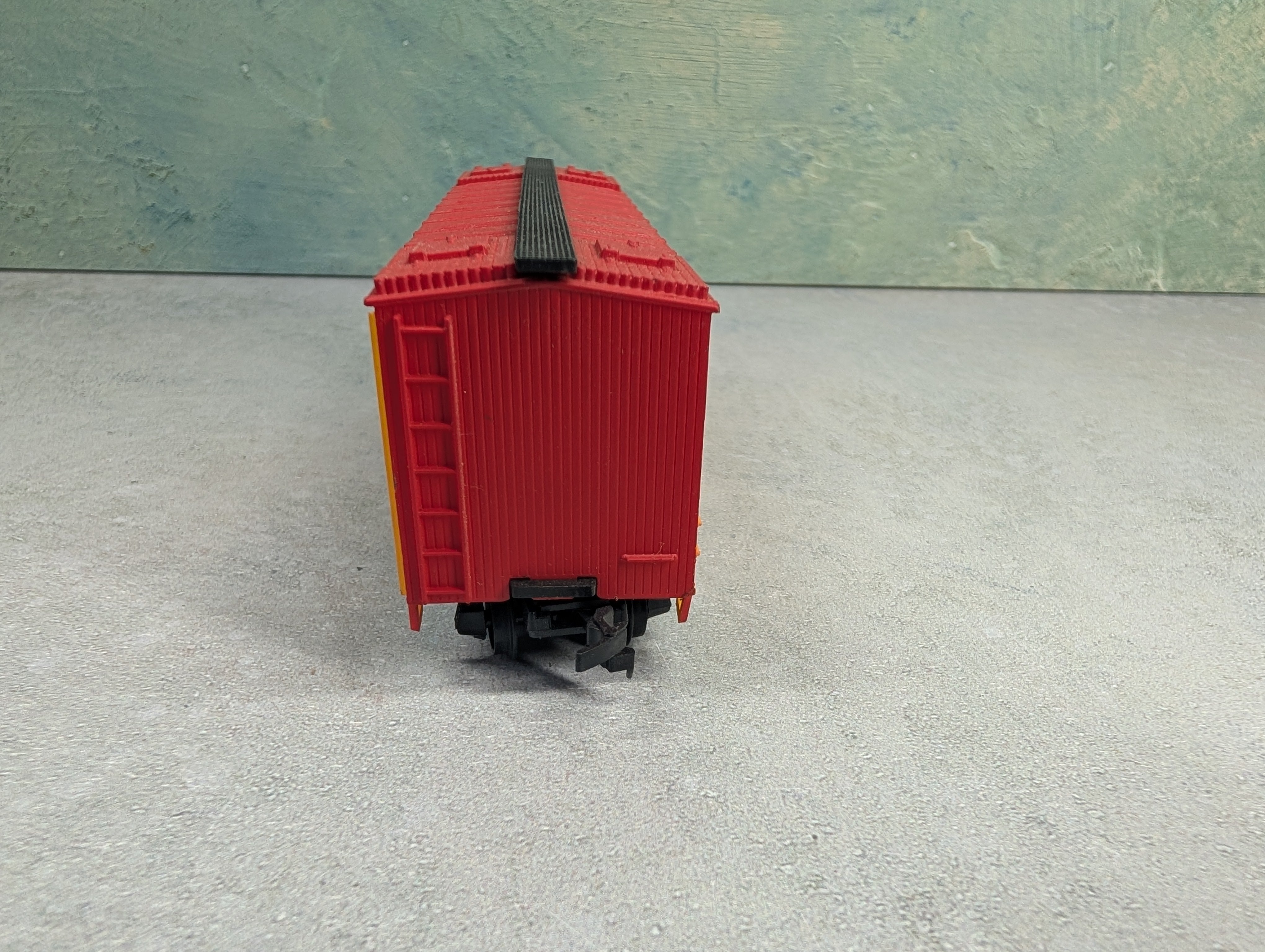 USED HO Scale 40' Wooden Reefer Box Car Oscar Mayer OMTX #5003