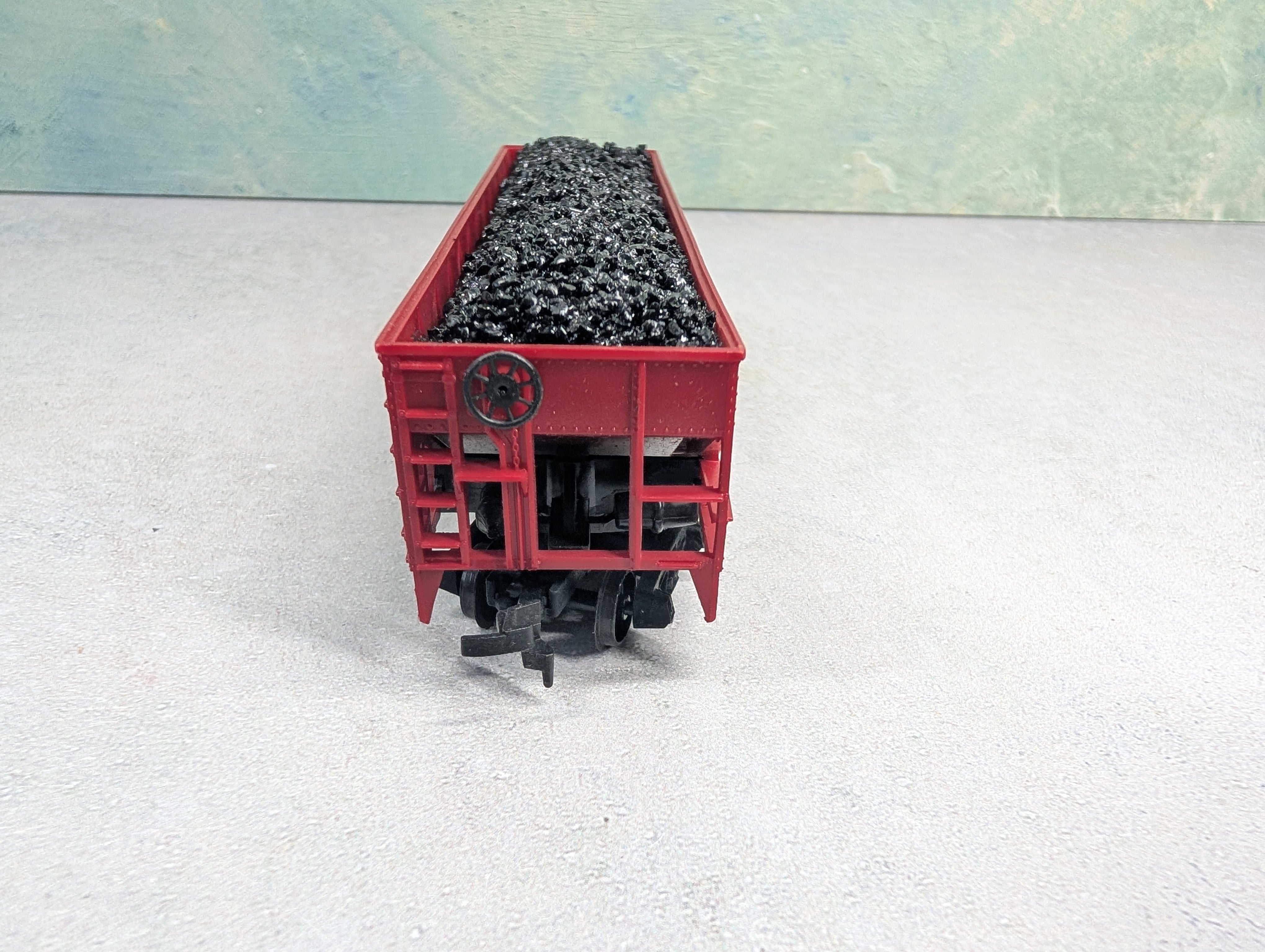 USED Bachmann HO Scale Quad Hopper Santa Fe ATSF w/ Coal Load