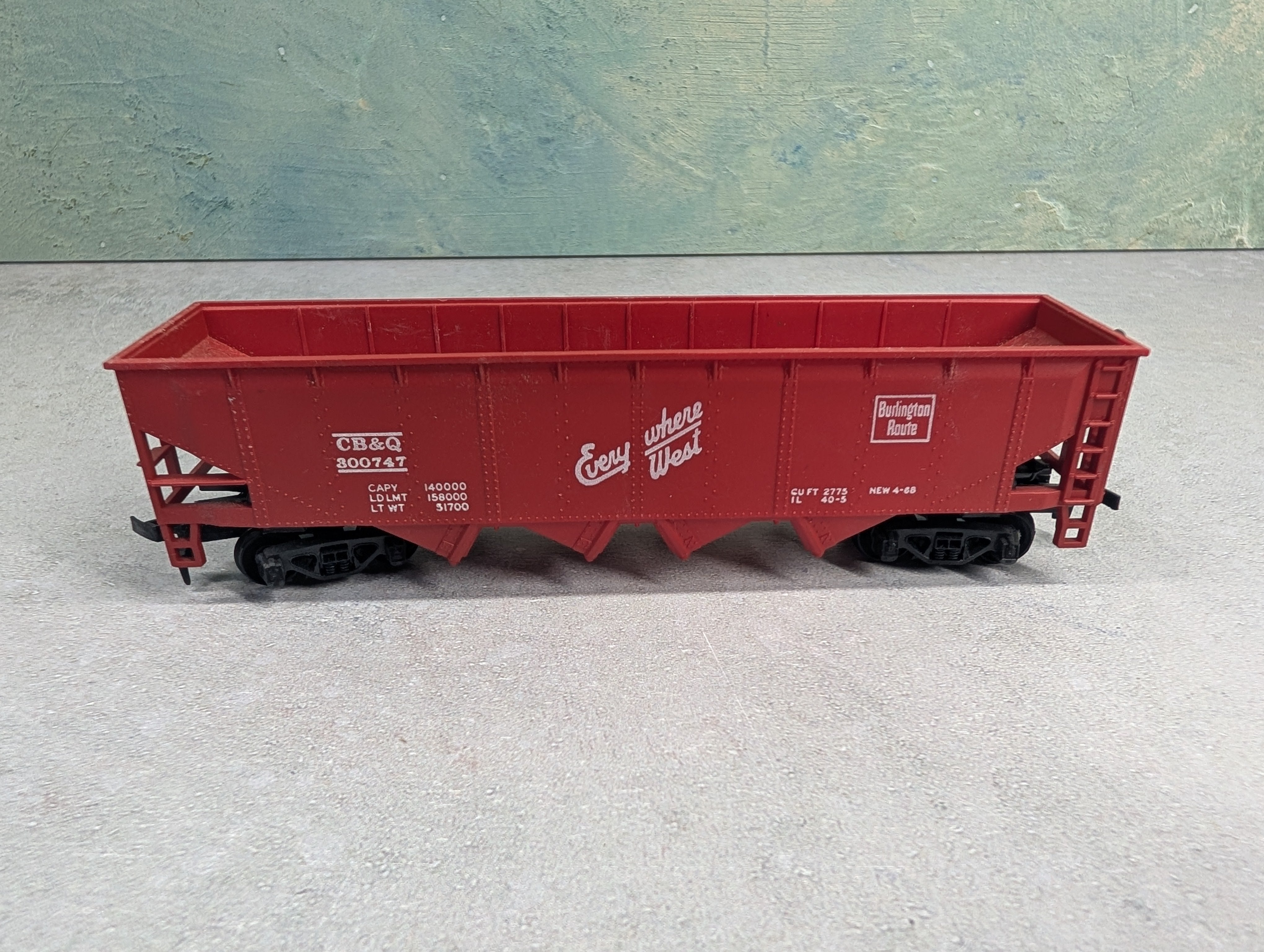 USED Tyco HO Scale Quad Hopper Burlington CB&Q #300747