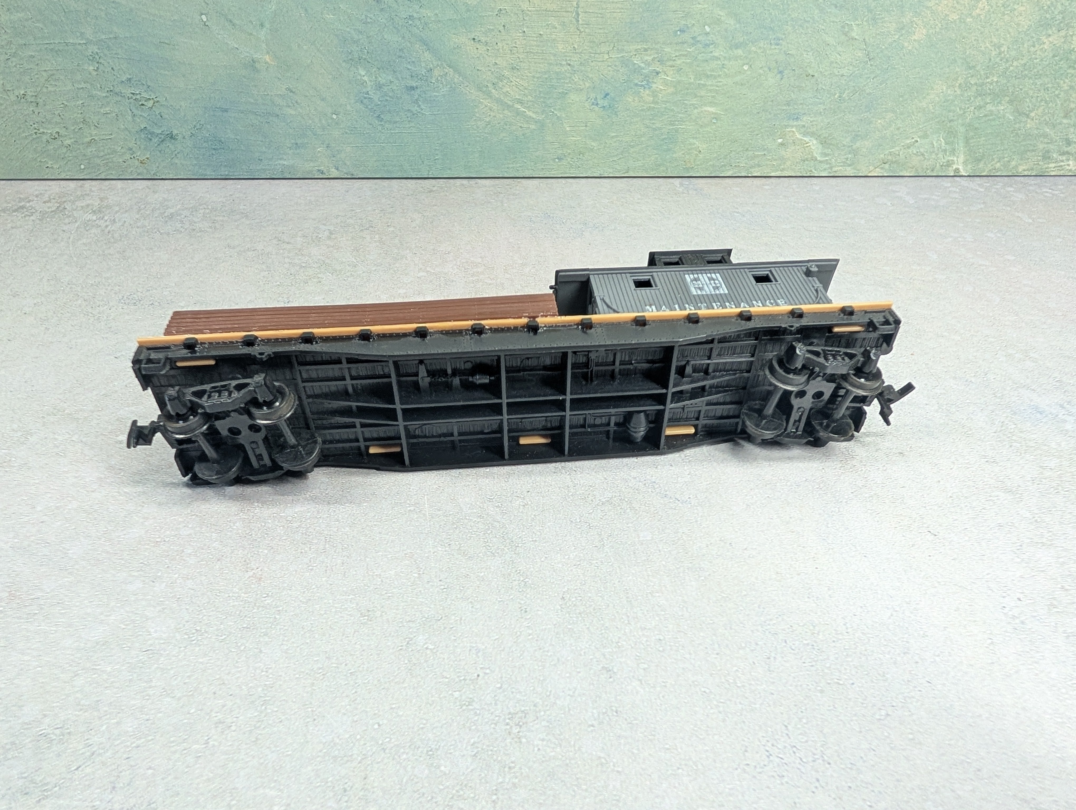 USED Tyco HO Scale MOW Boom Tender Santa Fe #932