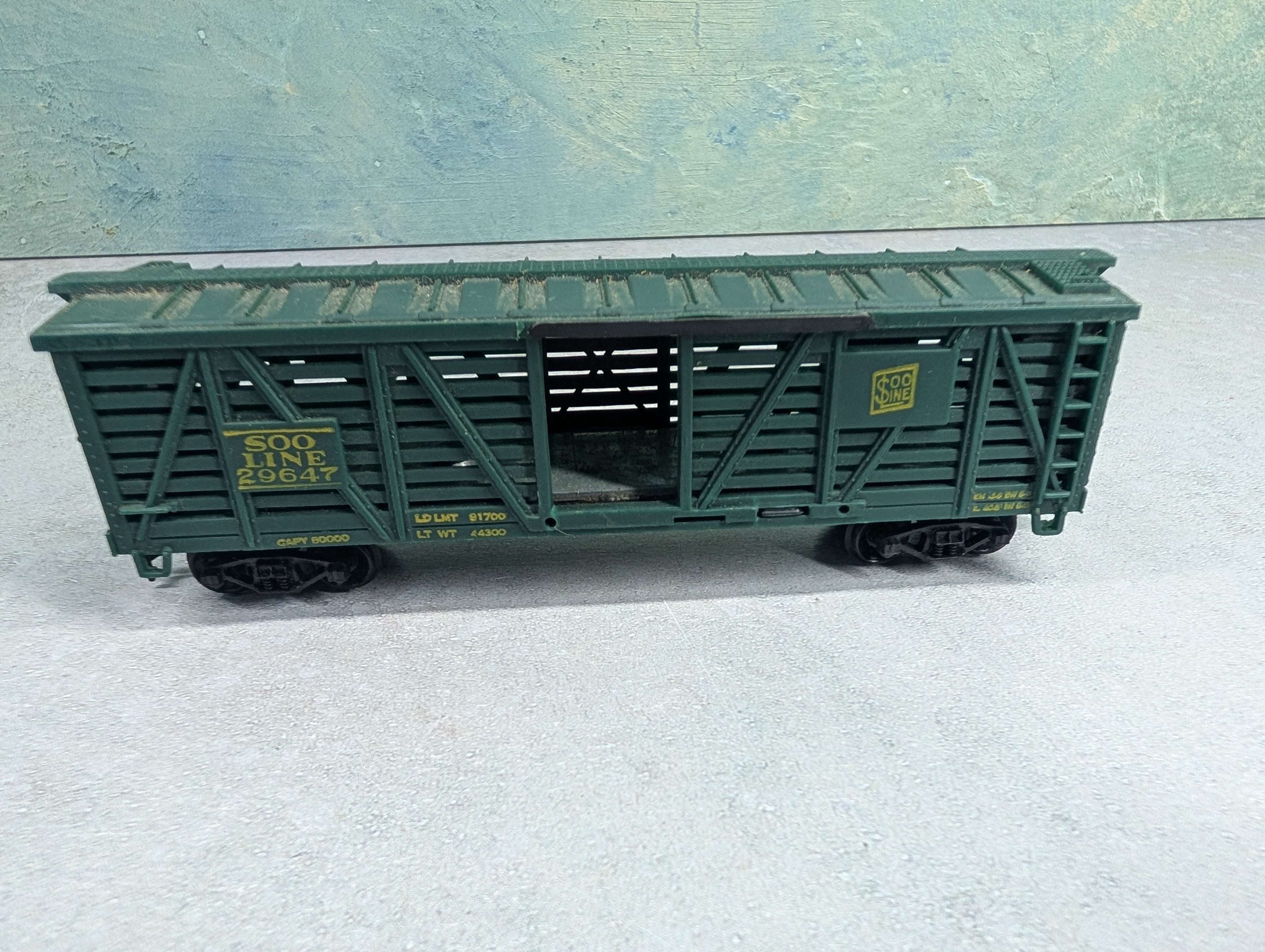 USED Life-Like HO Scale 40' Cattle Stock Car SOO Line #29647