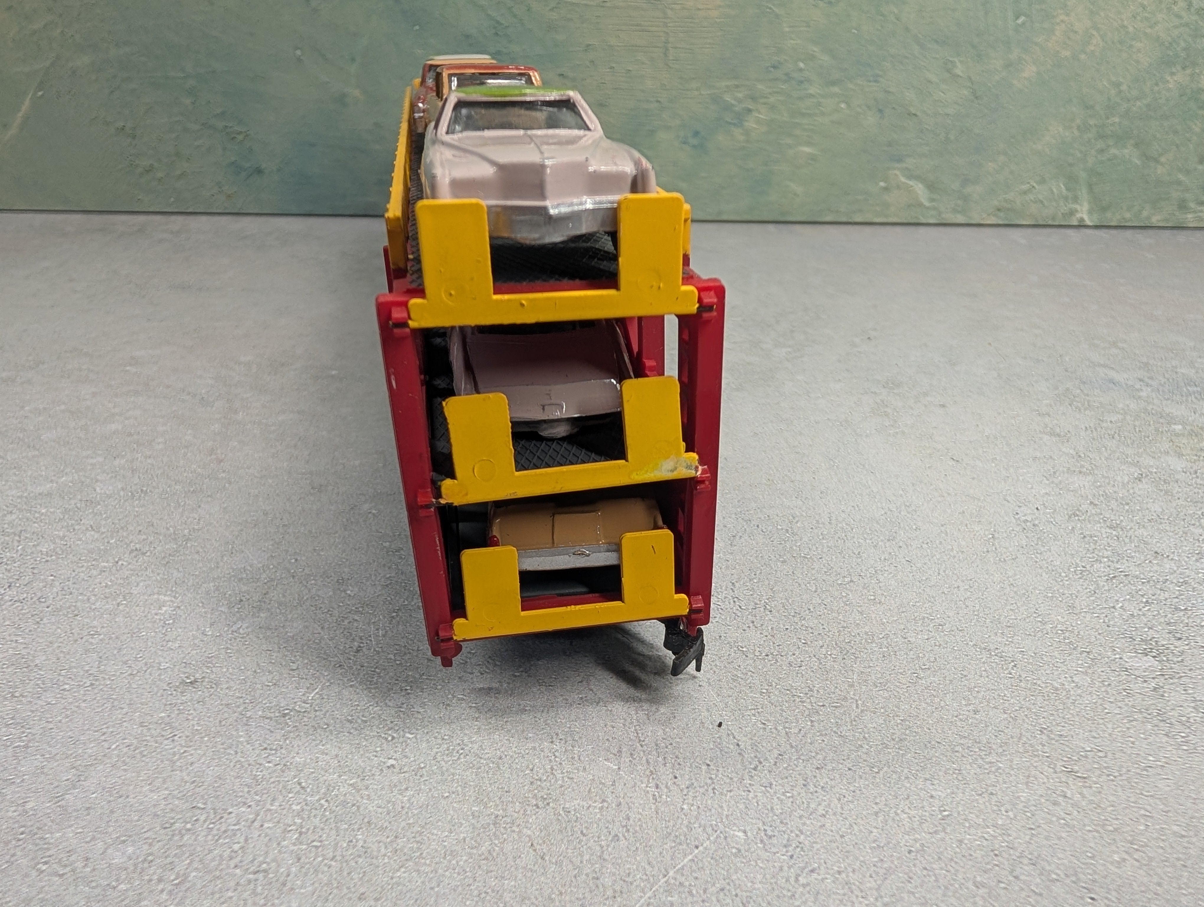 USED Bachmann 1265 HO Scale Tri Level Car Carrier Santa Fe ATSF #88969