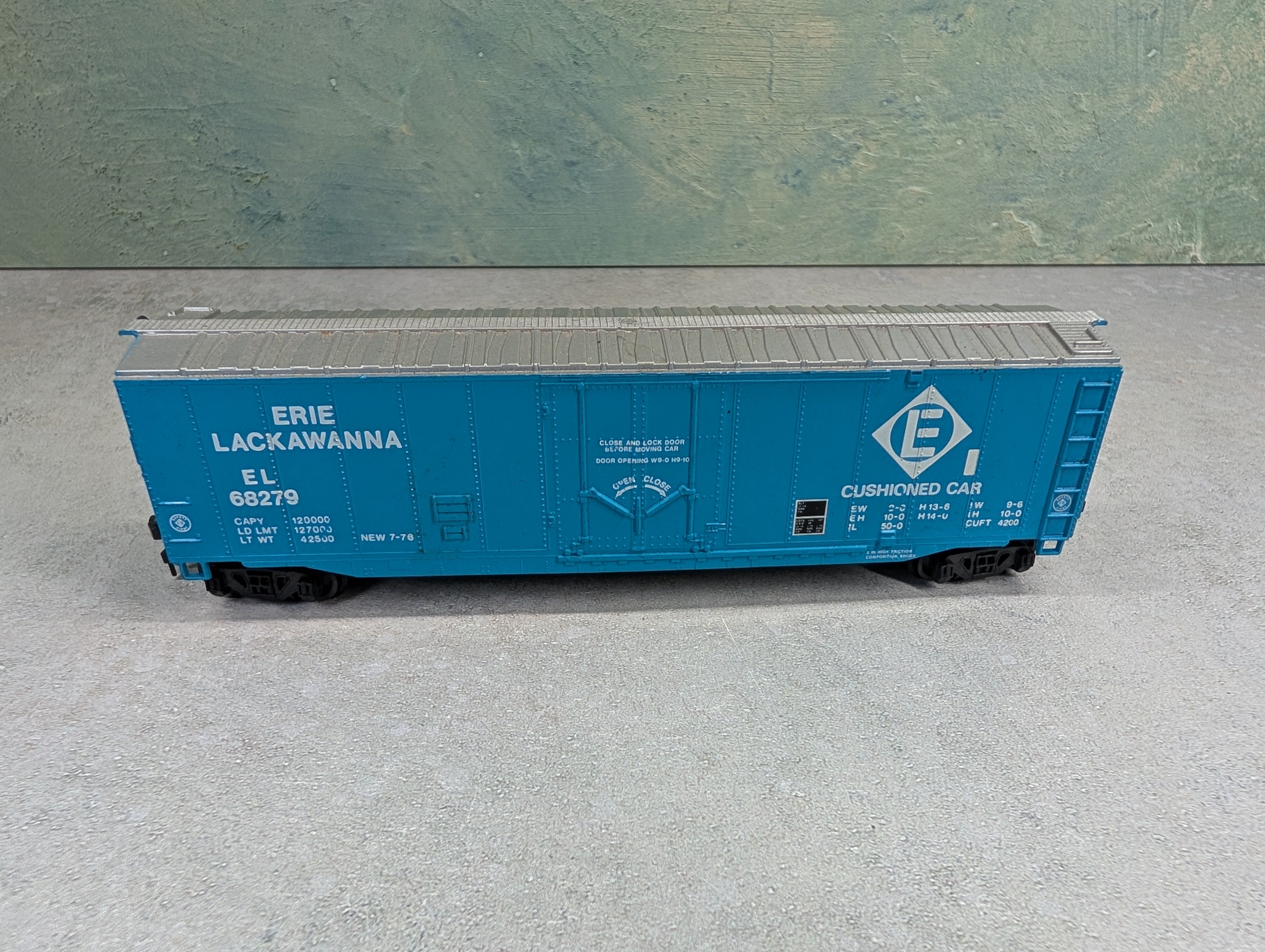 USED Bachmann HO Scale 50' Box Car Erie Lackawanna EL #68279