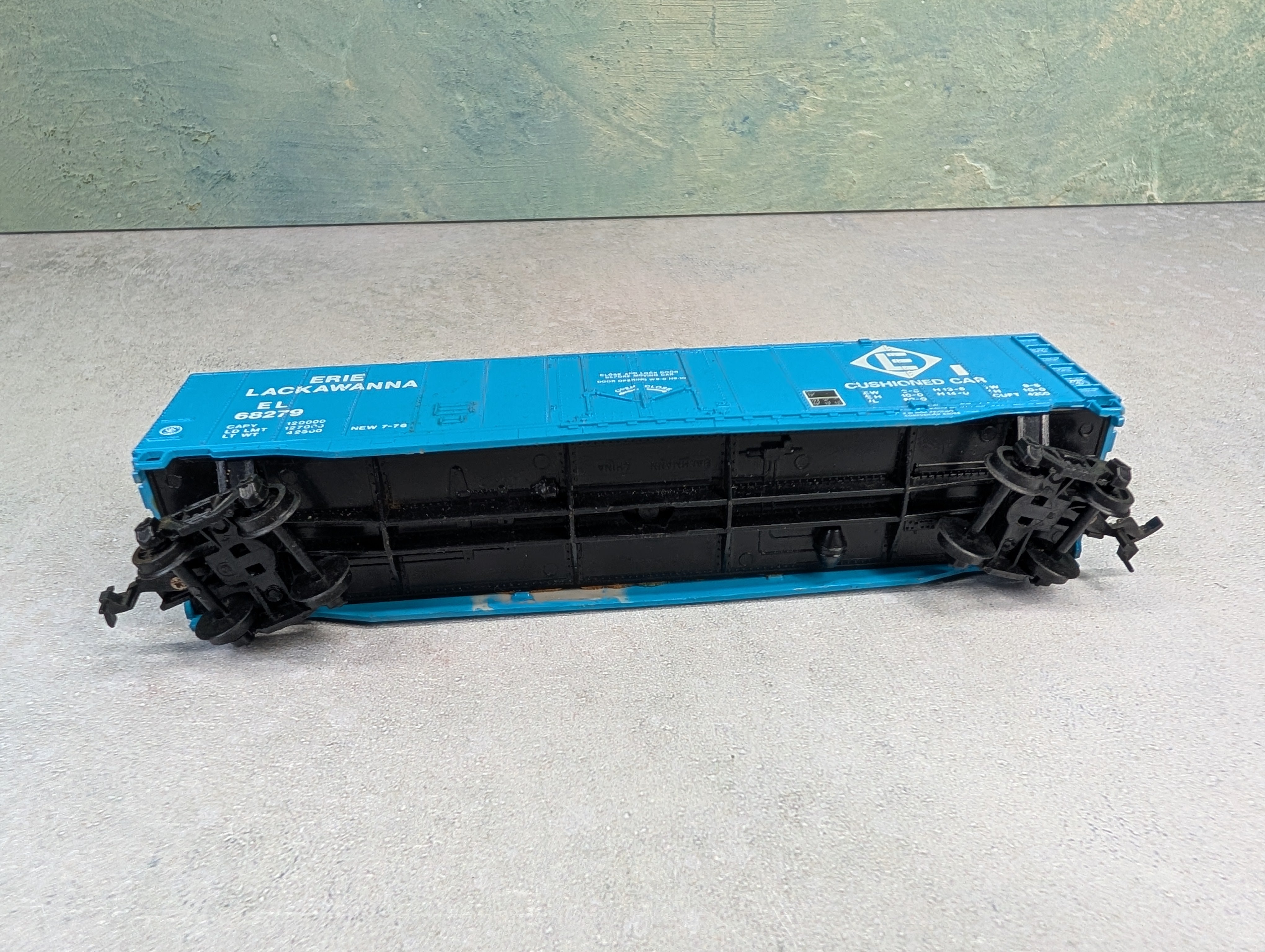 USED Bachmann HO Scale 50' Box Car Erie Lackawanna EL #68279