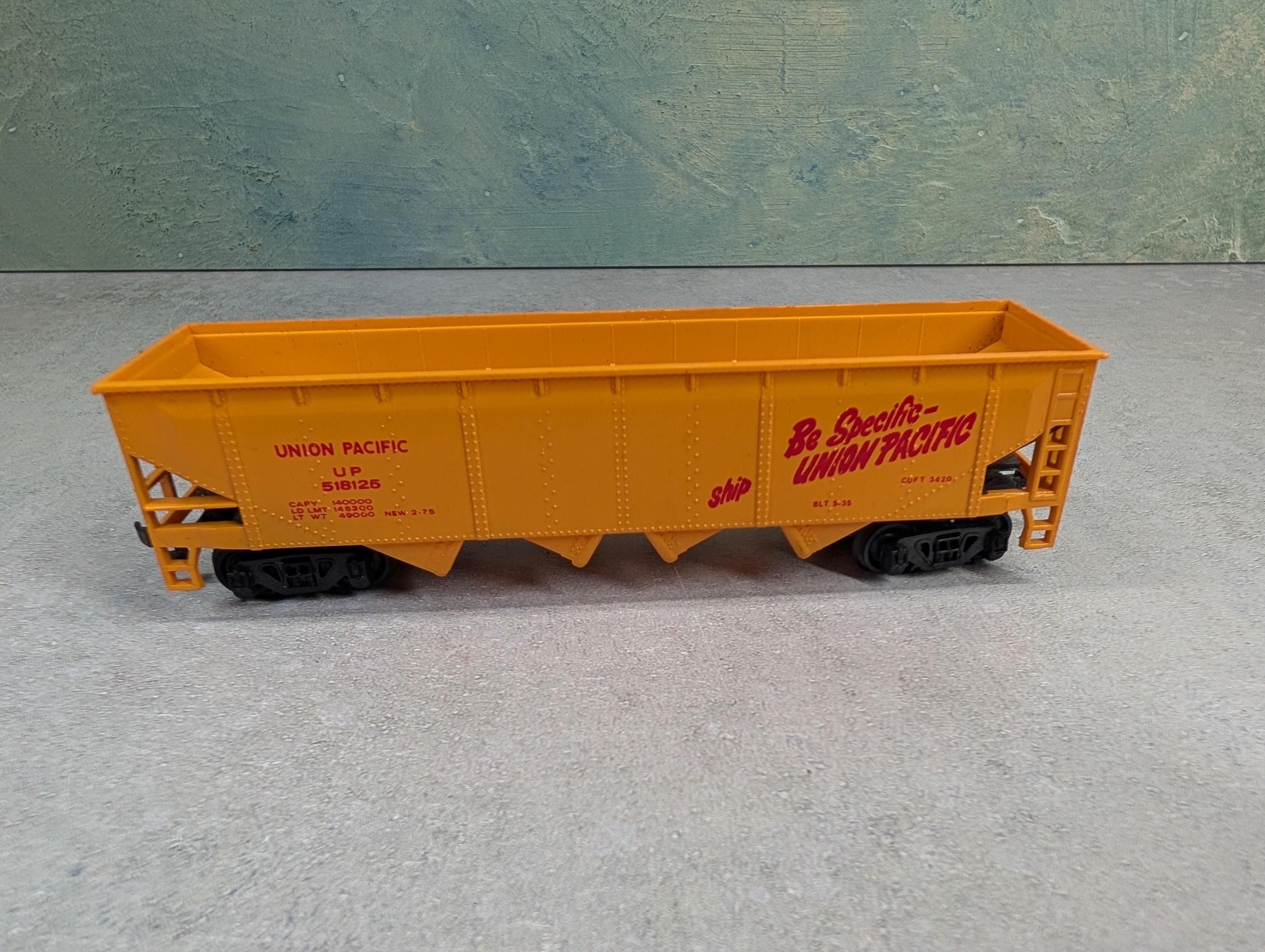 USED Bachmann HO Scale Quad Hopper Union Pacific UP #518125