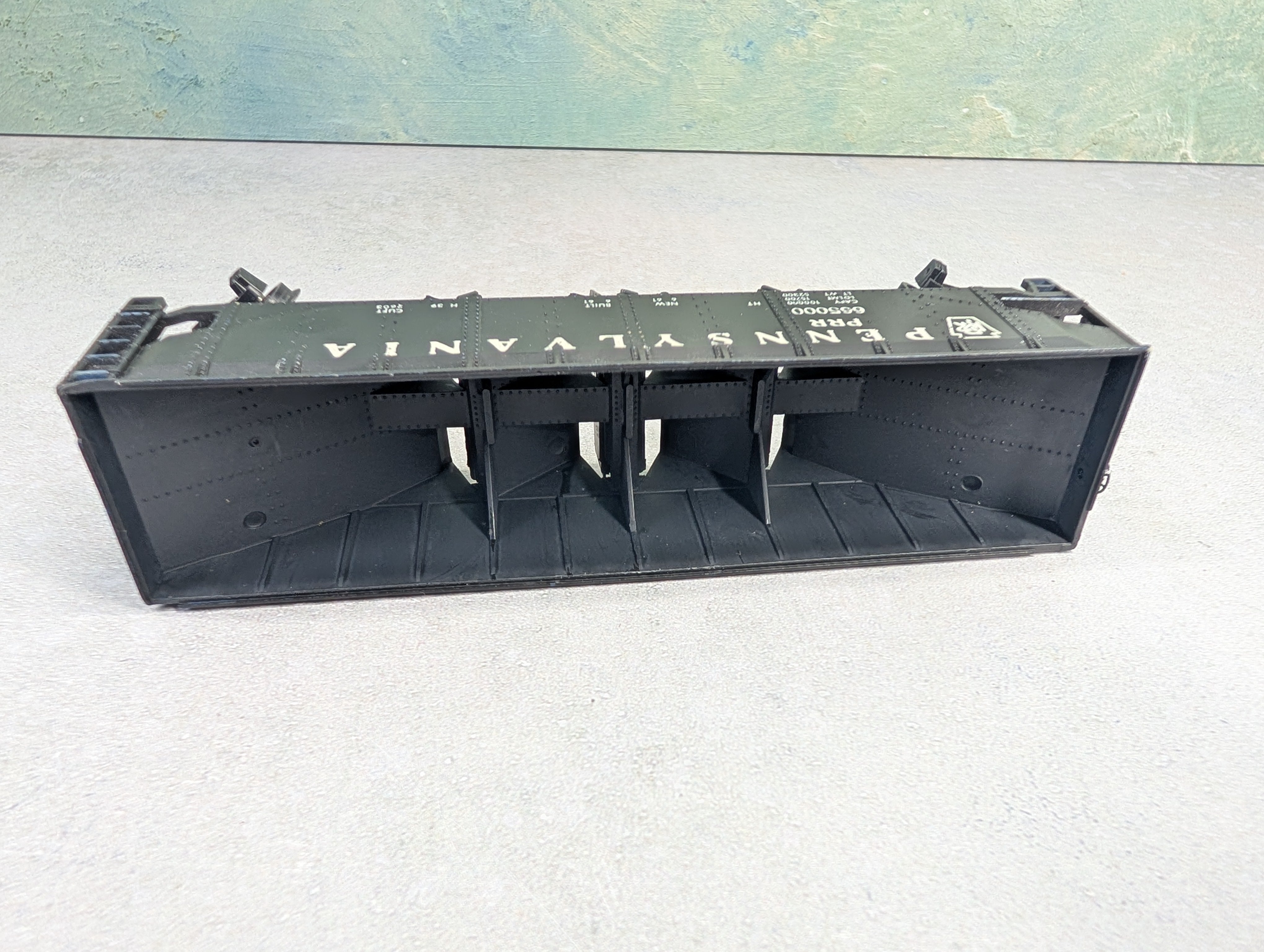 USED HO Scale Operating Quad Hopper Pennsylvania PRR #665000