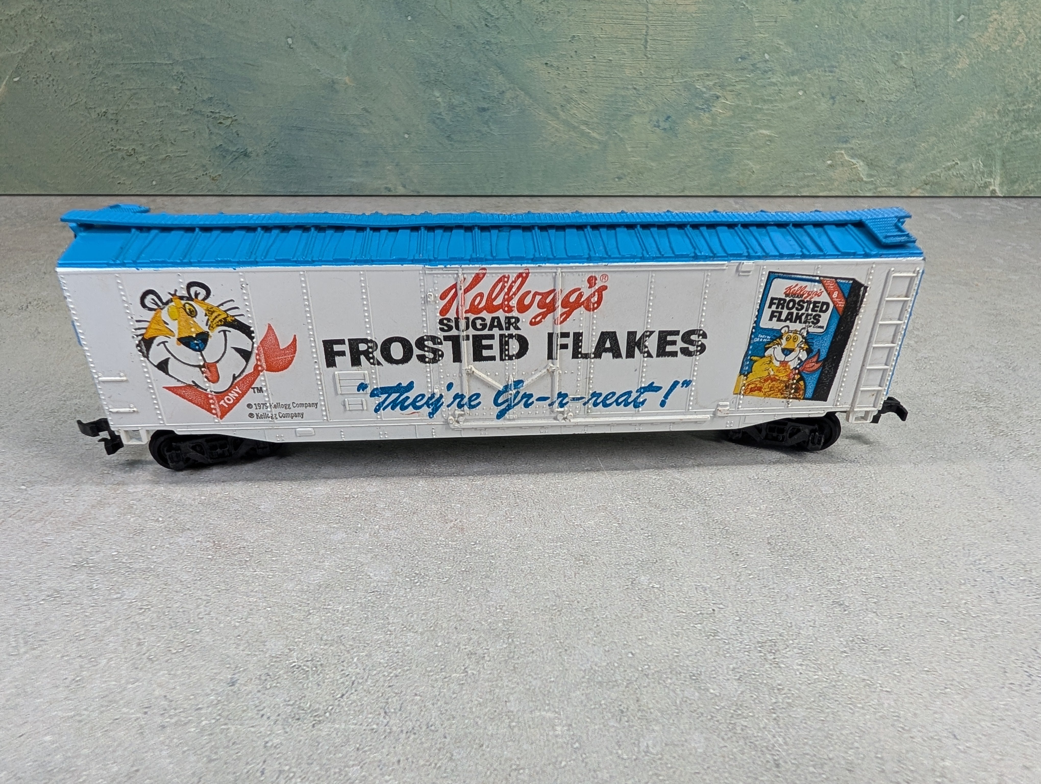 USED Bachmann HO Scale 50' Box Car Kellogg's Frosted Flakes 1979