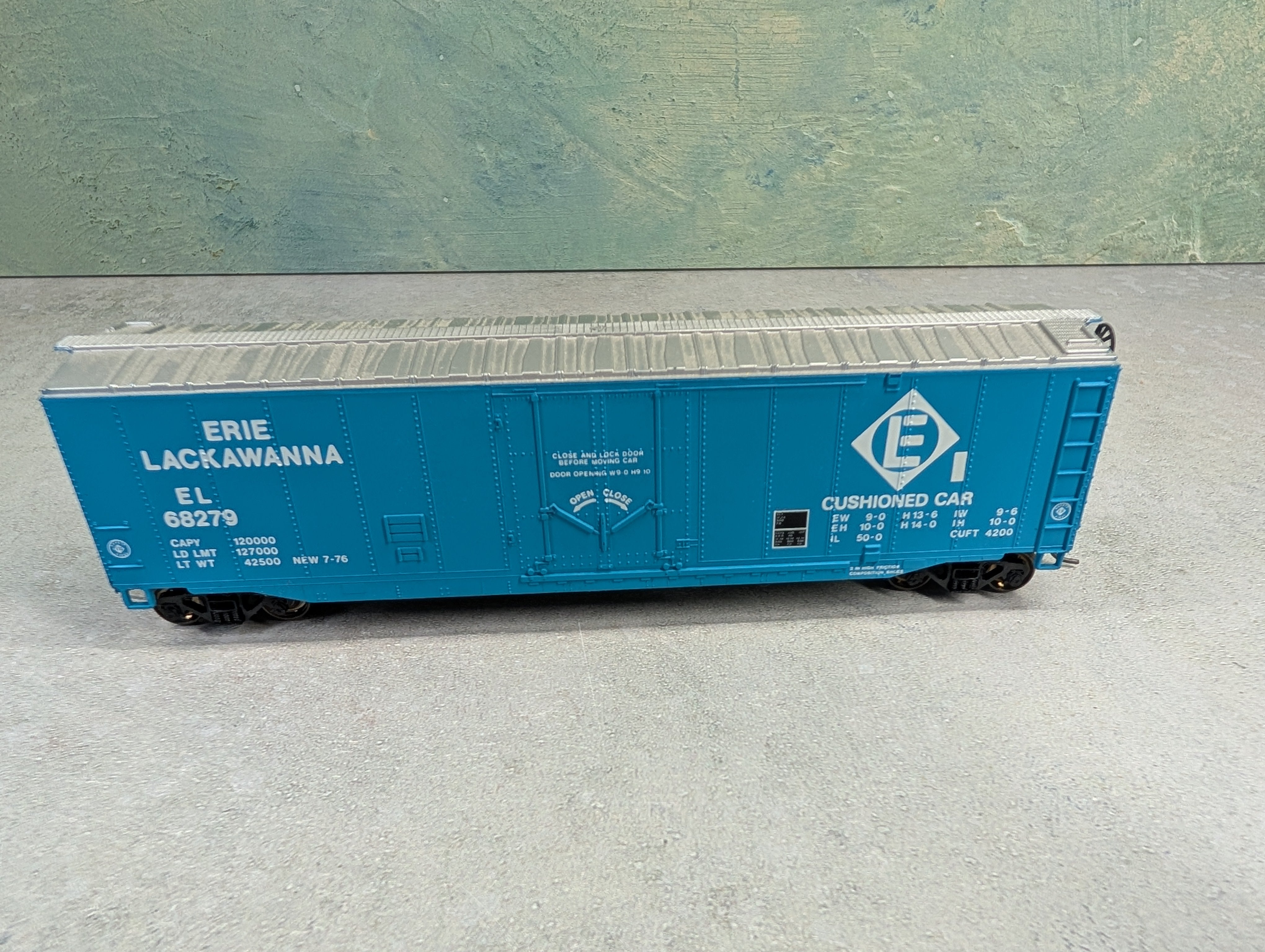 USED Bachmann HO Scale 50' Box Car Erie Lackawanna EL #68279 Gearboxes & Metal Wheels