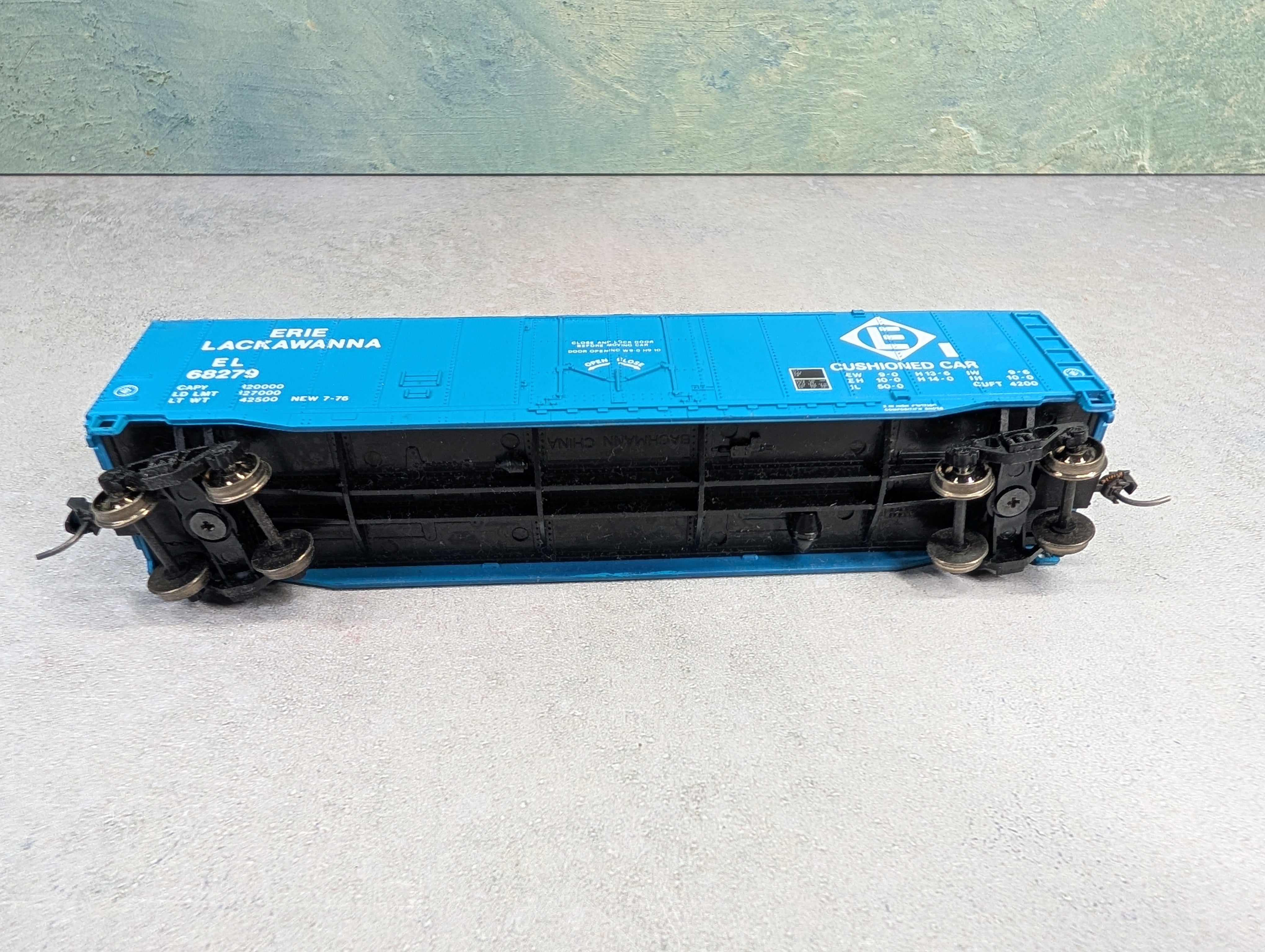 USED Bachmann HO Scale 50' Box Car Erie Lackawanna EL #68279 Gearboxes & Metal Wheels