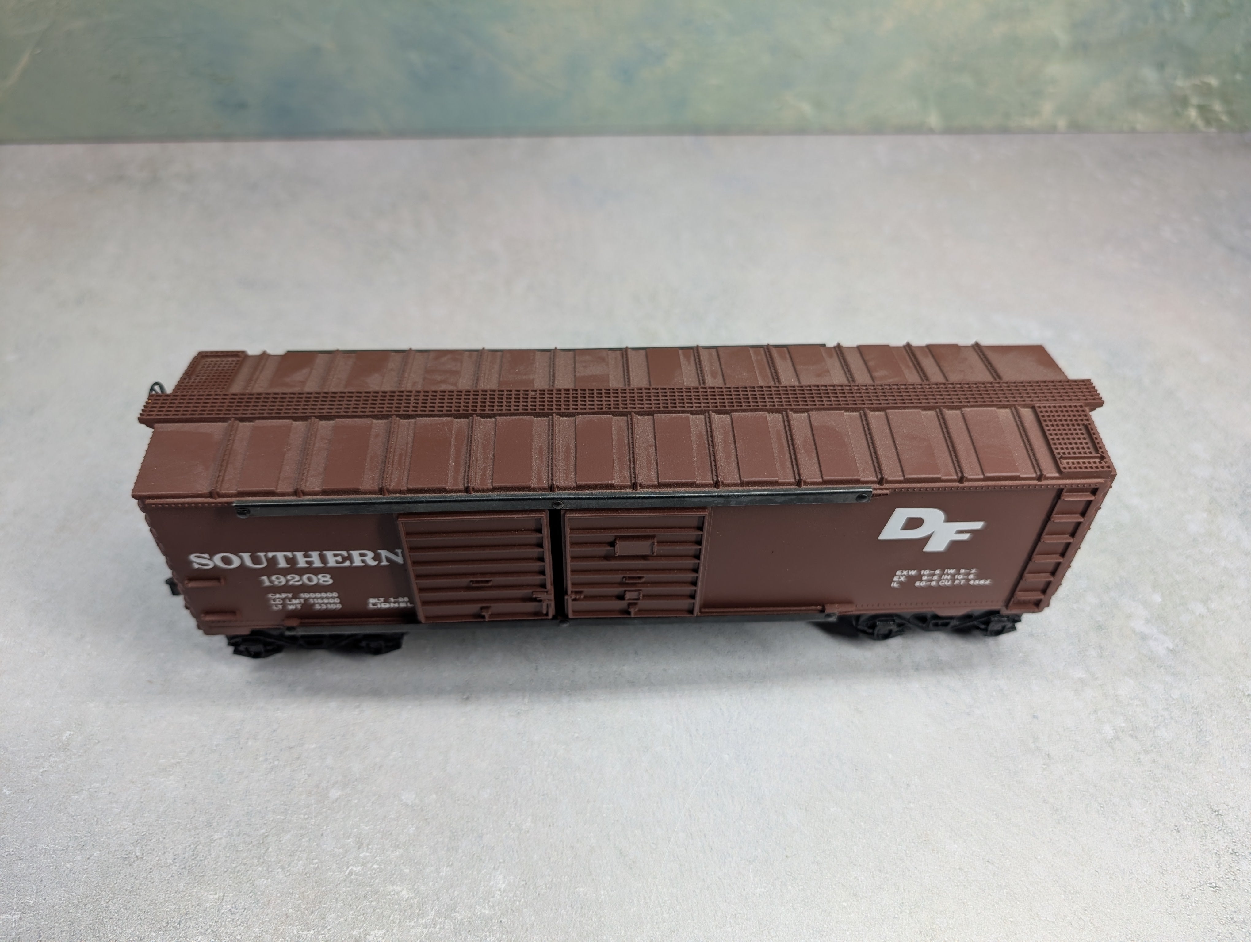 USED Lionel 6-19208 O Box Car Southern #19208