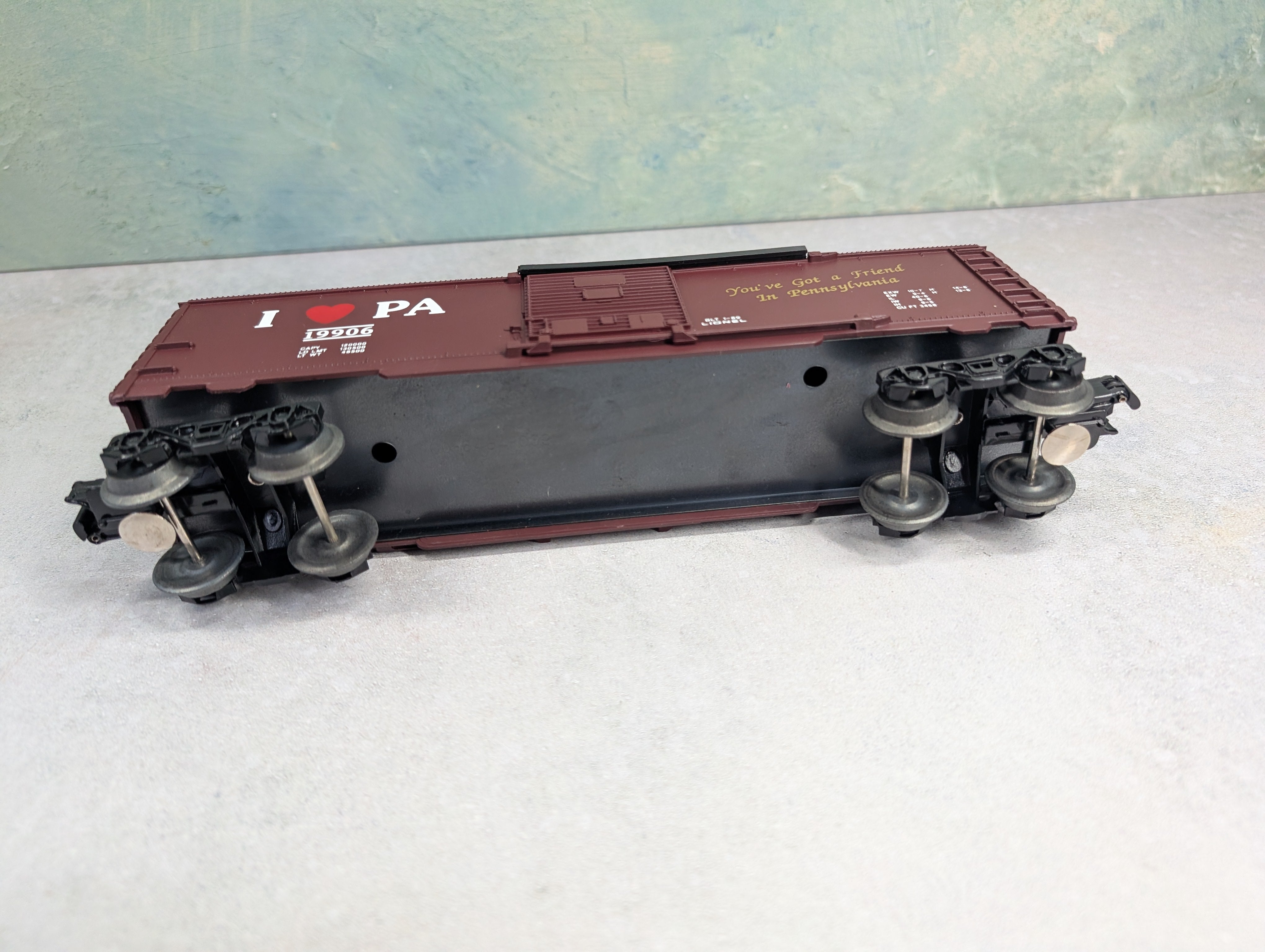 USED Lionel 6-19906 O Box Car I Love Pennsylvania #19906