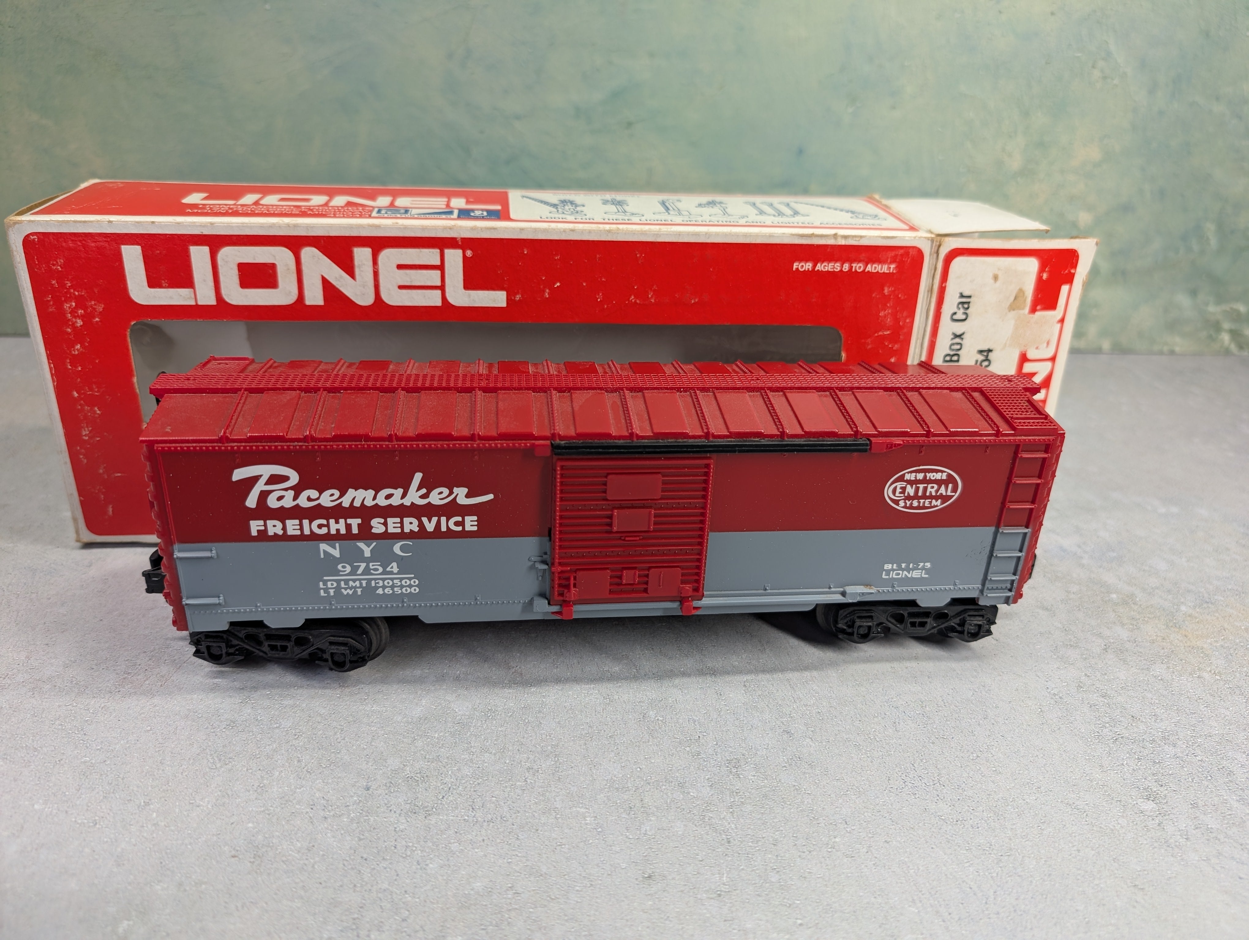USED Lionel 2868768 O Box Car New York Central NYC #9754 Pacemaker