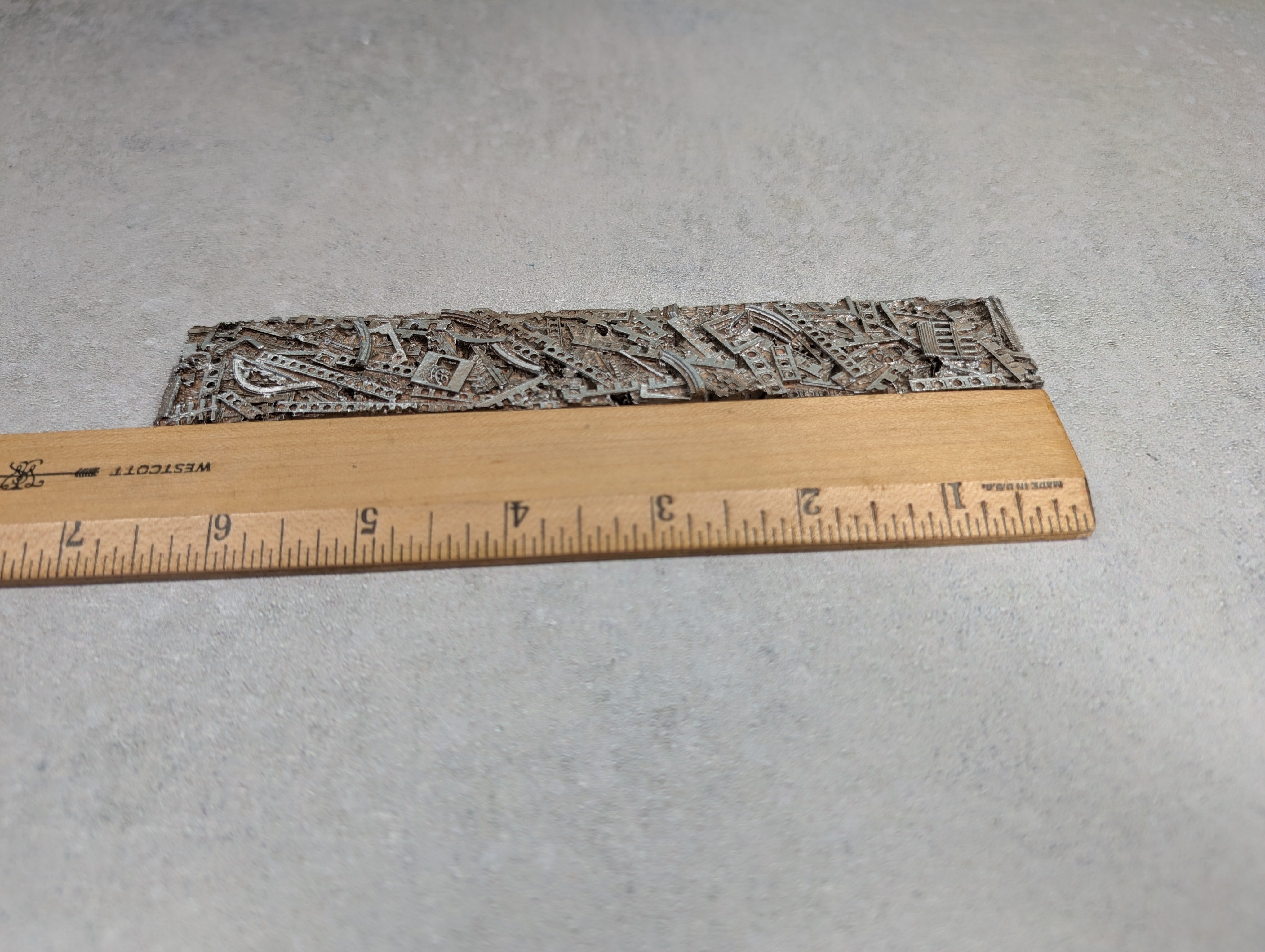 USED HO Scale Metal Scrap Load for Gondola