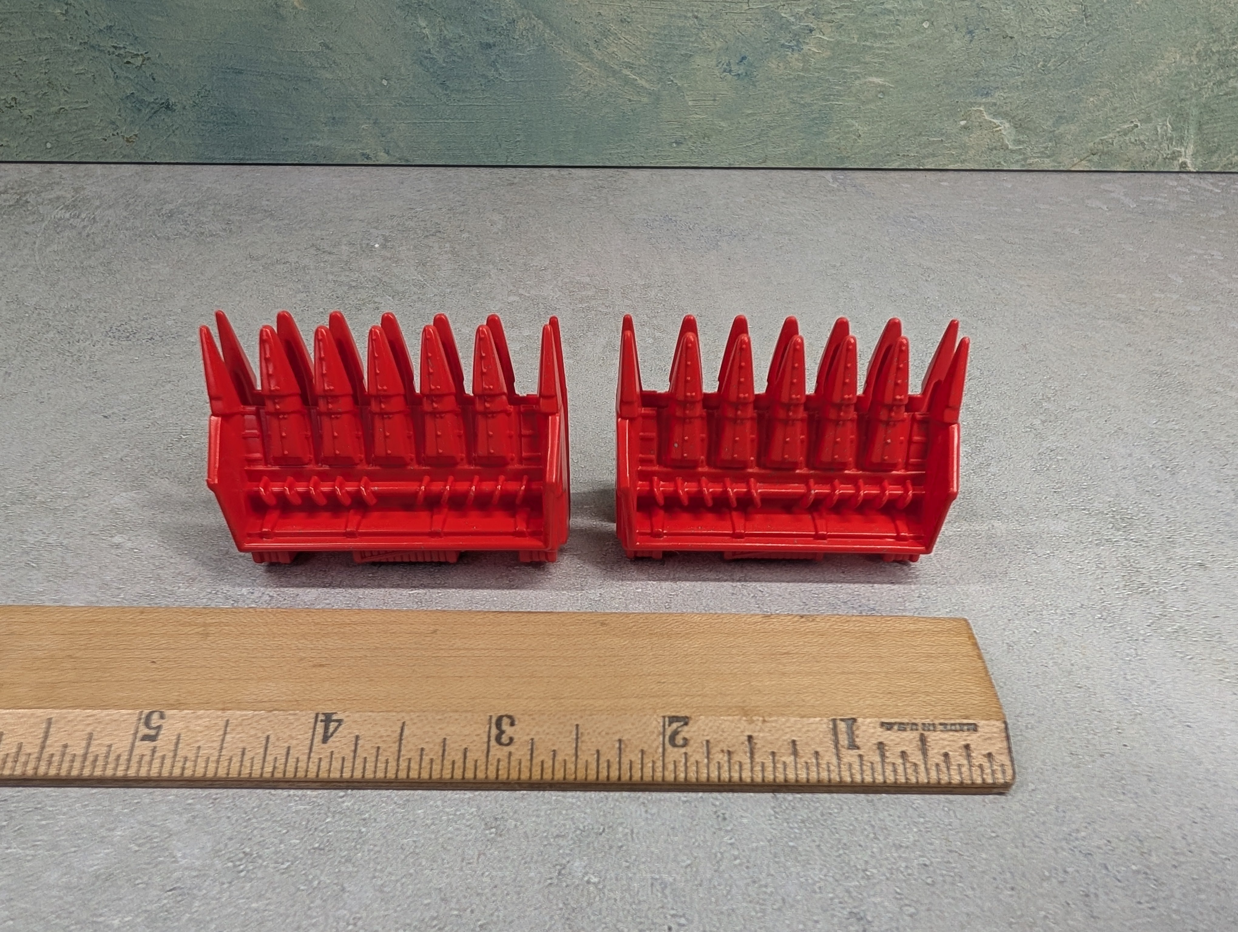 USED ERTL HO Scale 6 Row Cornheads Flat Car Load (2 pcs)