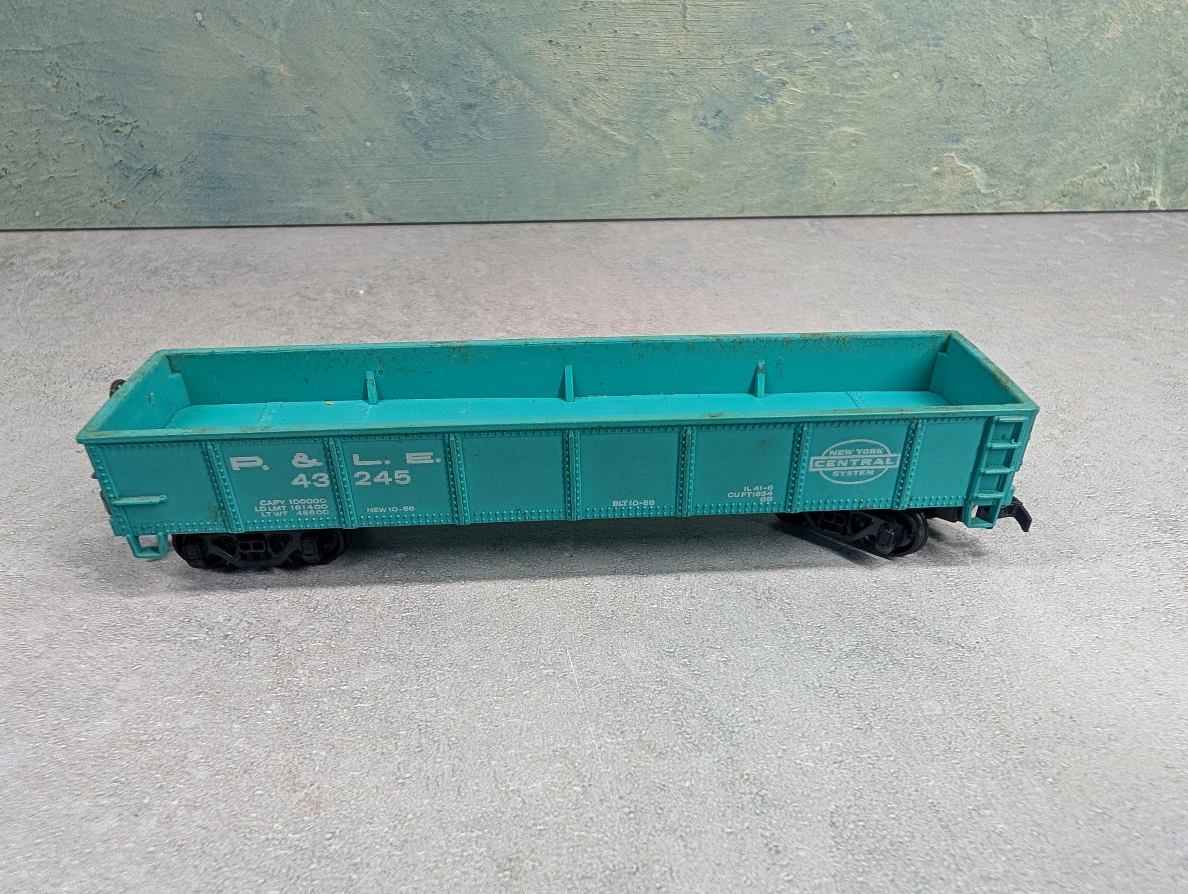 USED Bachmann HO Scale Gondola Pittsburgh and Lake Erie P&LE #43245
