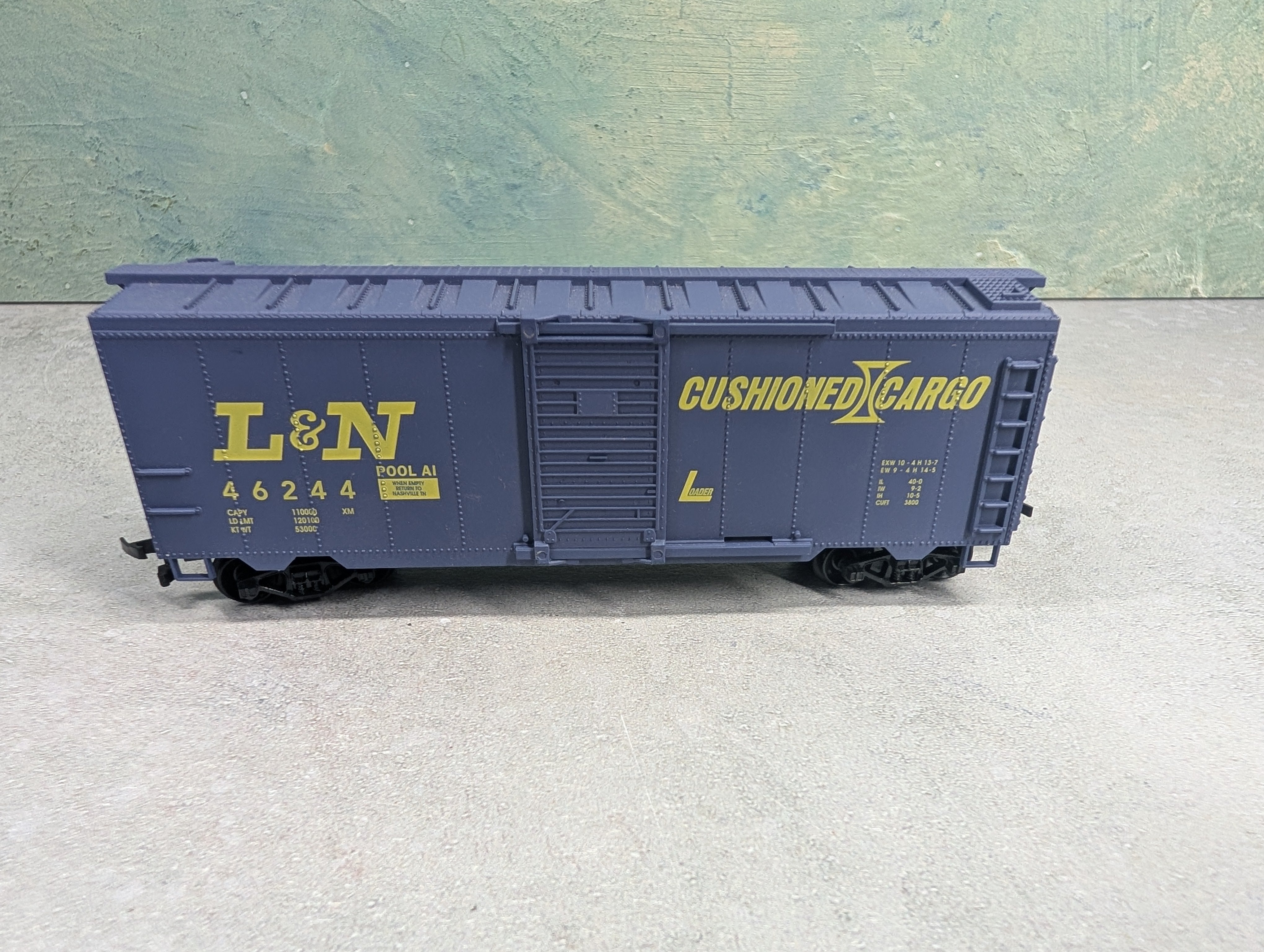 USED Life-Like HO Scale 40' Box Car Louisville & Nashville L&N #46244
