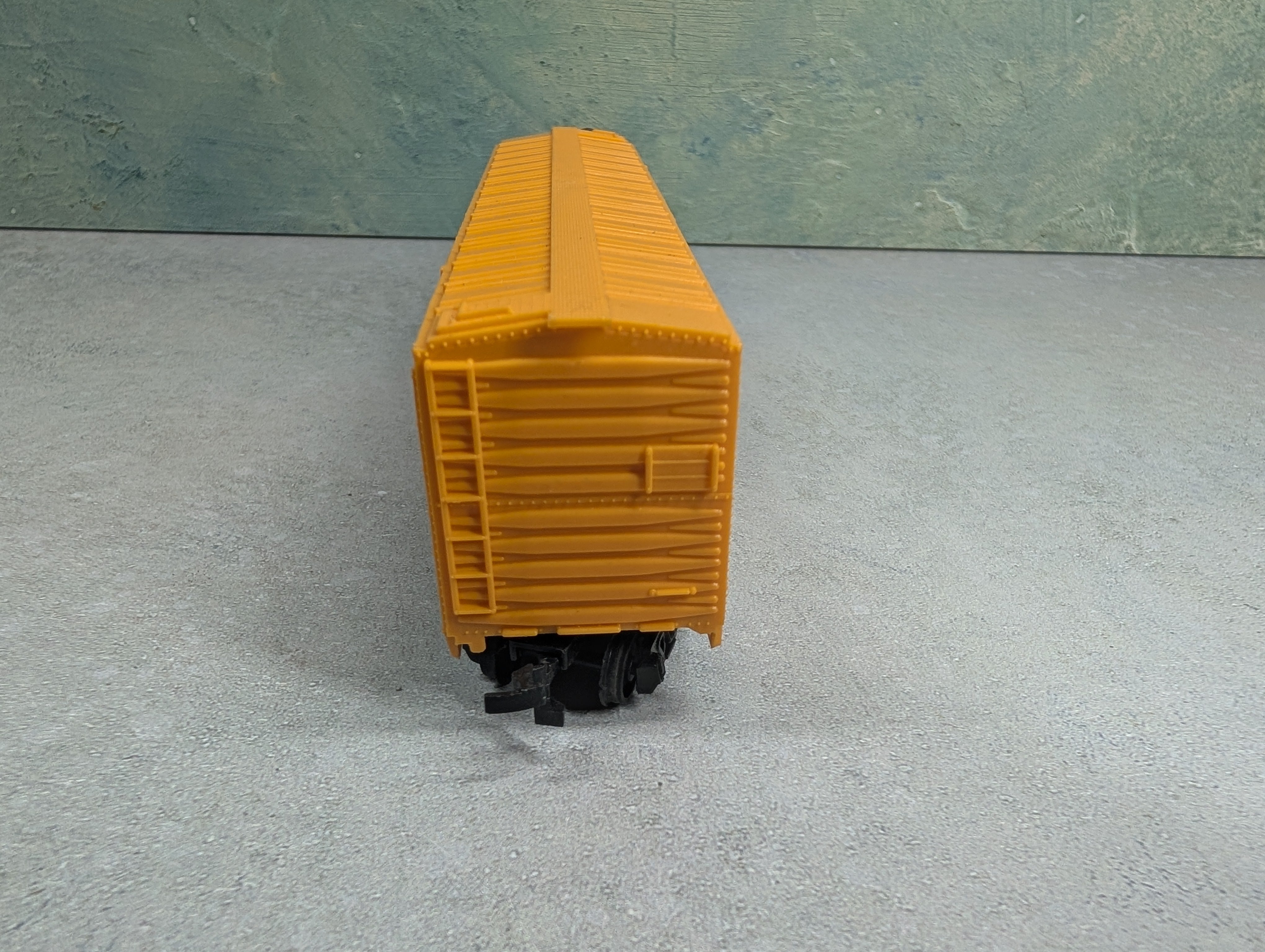 USED Bachmann HO Scale 50' Box Car Chessie System B&O #11098