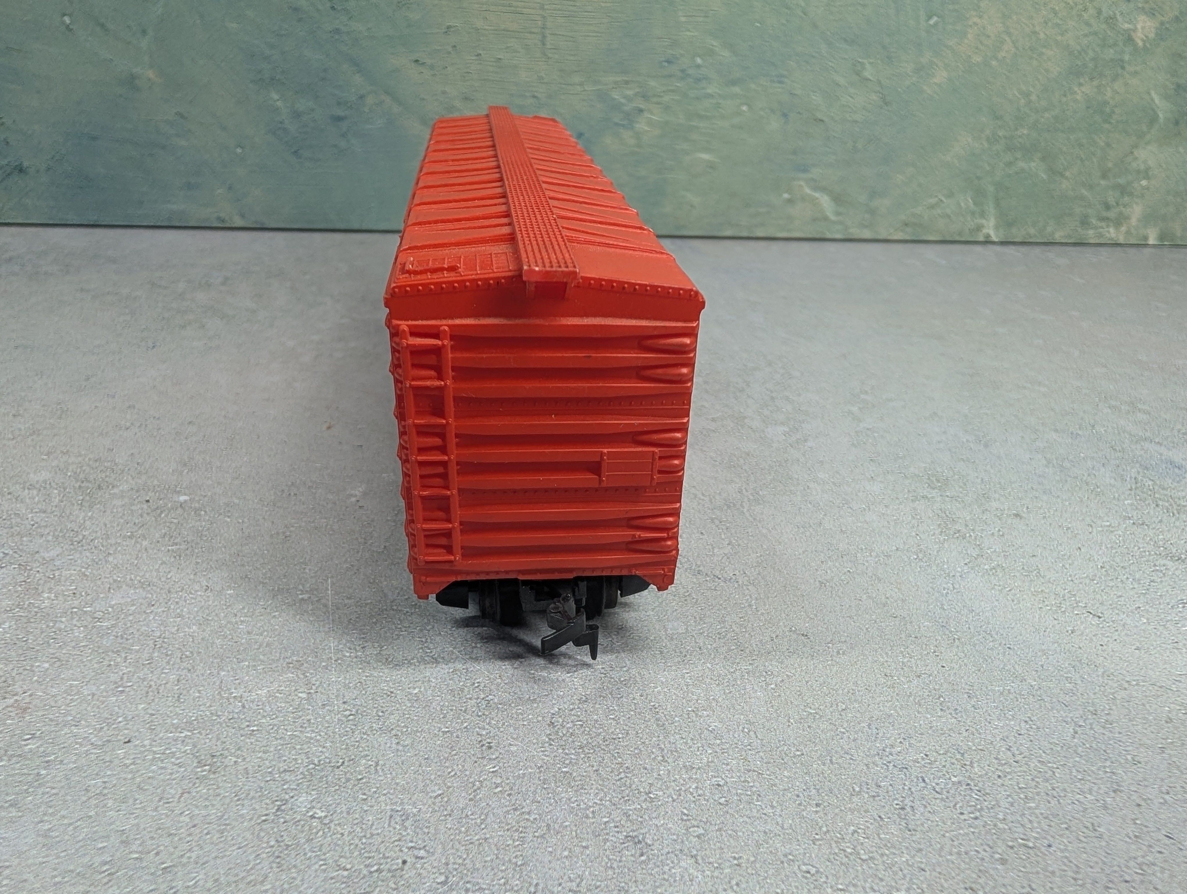 USED Tyco HO Scale 50' Box Car New Haven NH #35688