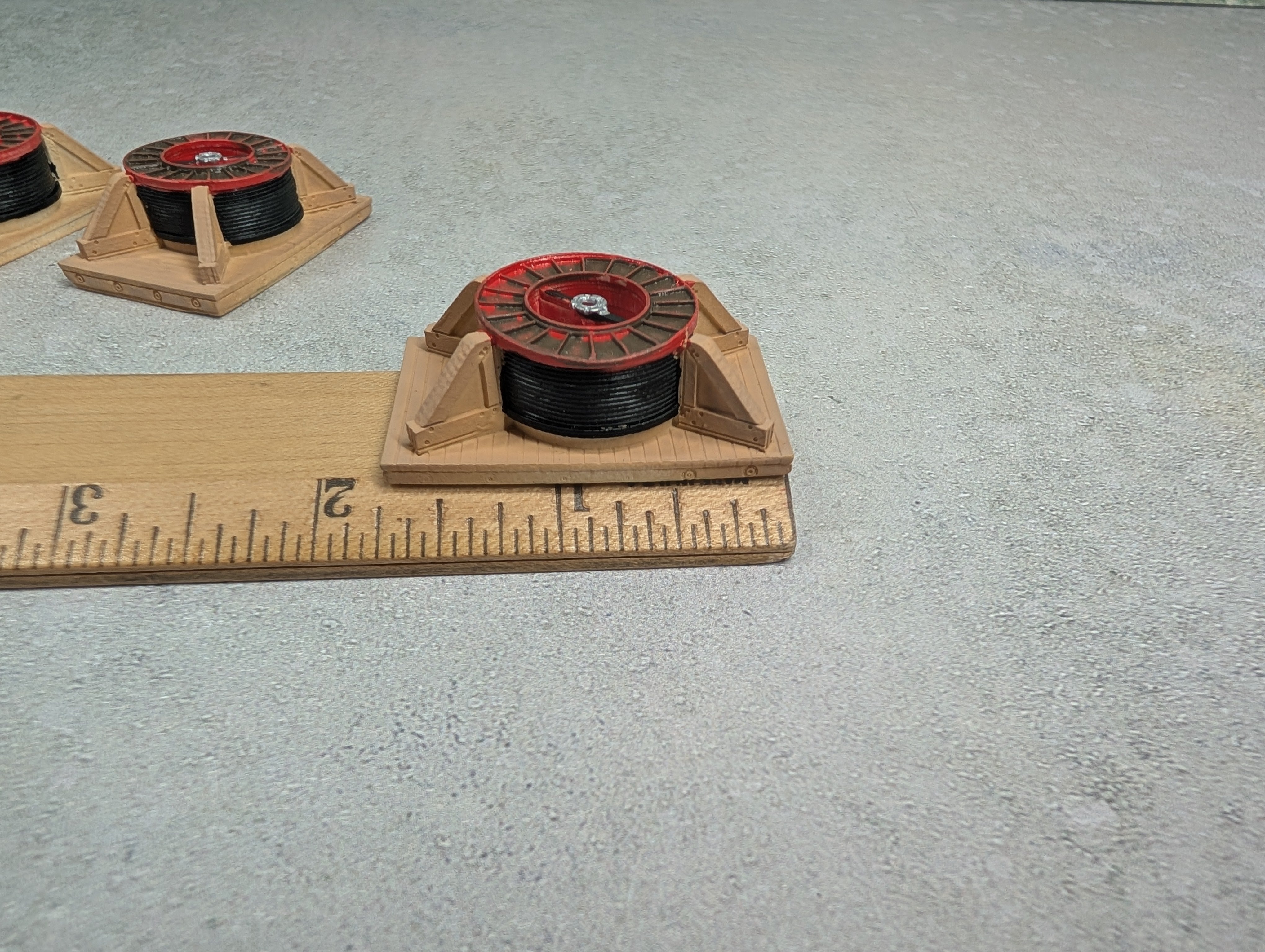 USED Chooch Enterprises Inc HO Scale Small Steel Ribbed Cable Loads (5 pieces)