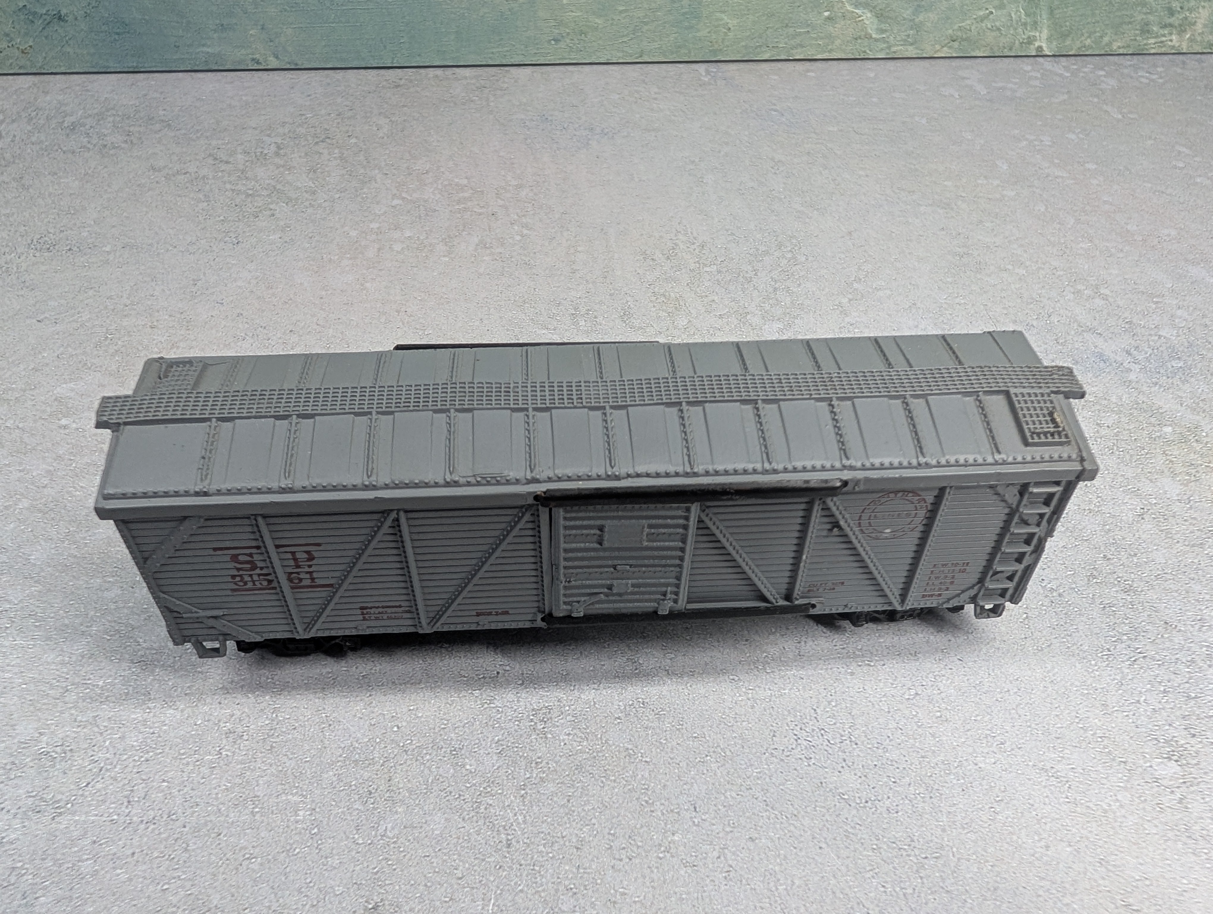 USED HO Scale Wooden Box Car Southern Pacific SP #31561