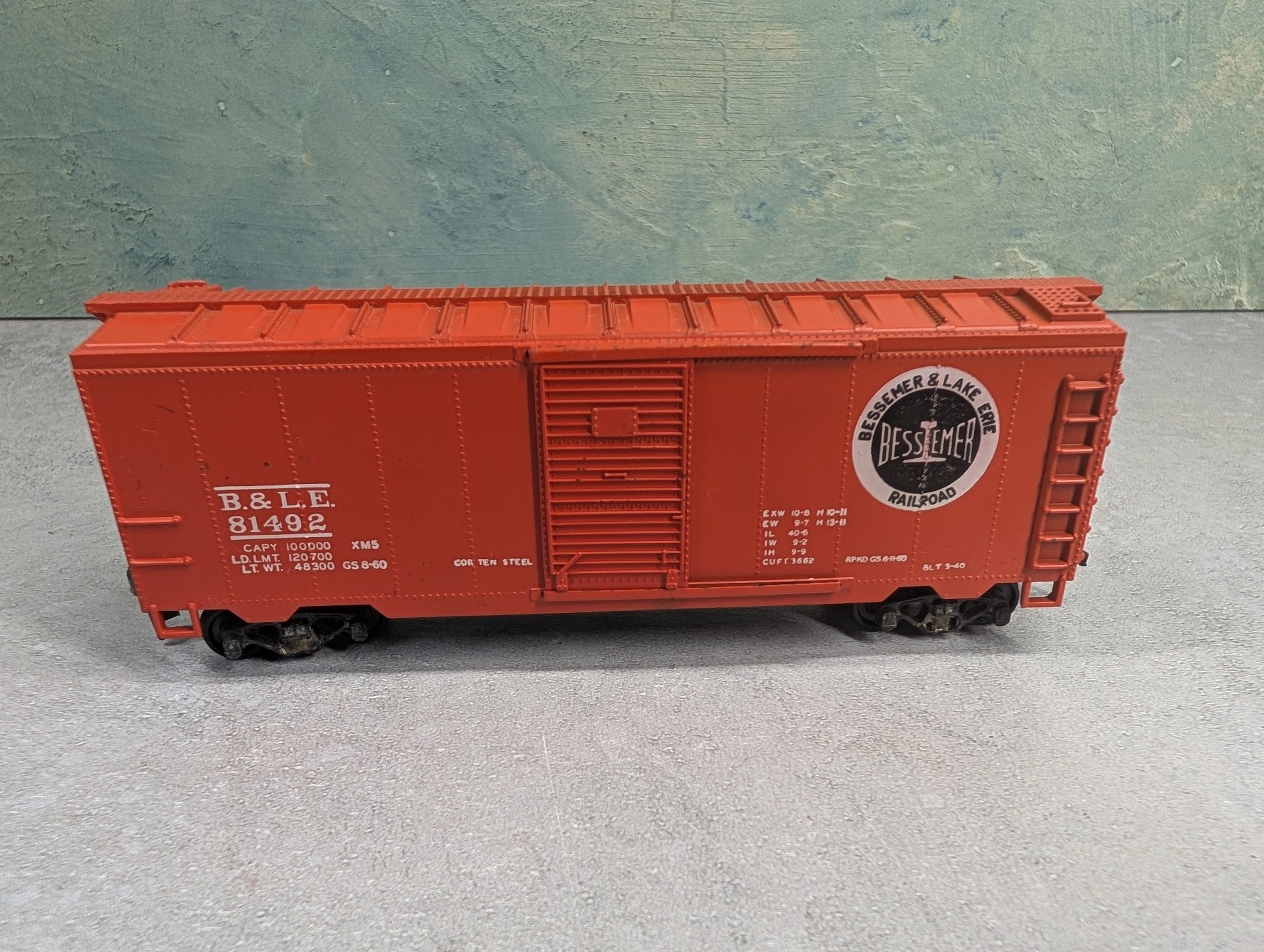 USED Varney HO Scale 40' Box Car Bessemer and Lake Erie B&LE #81492