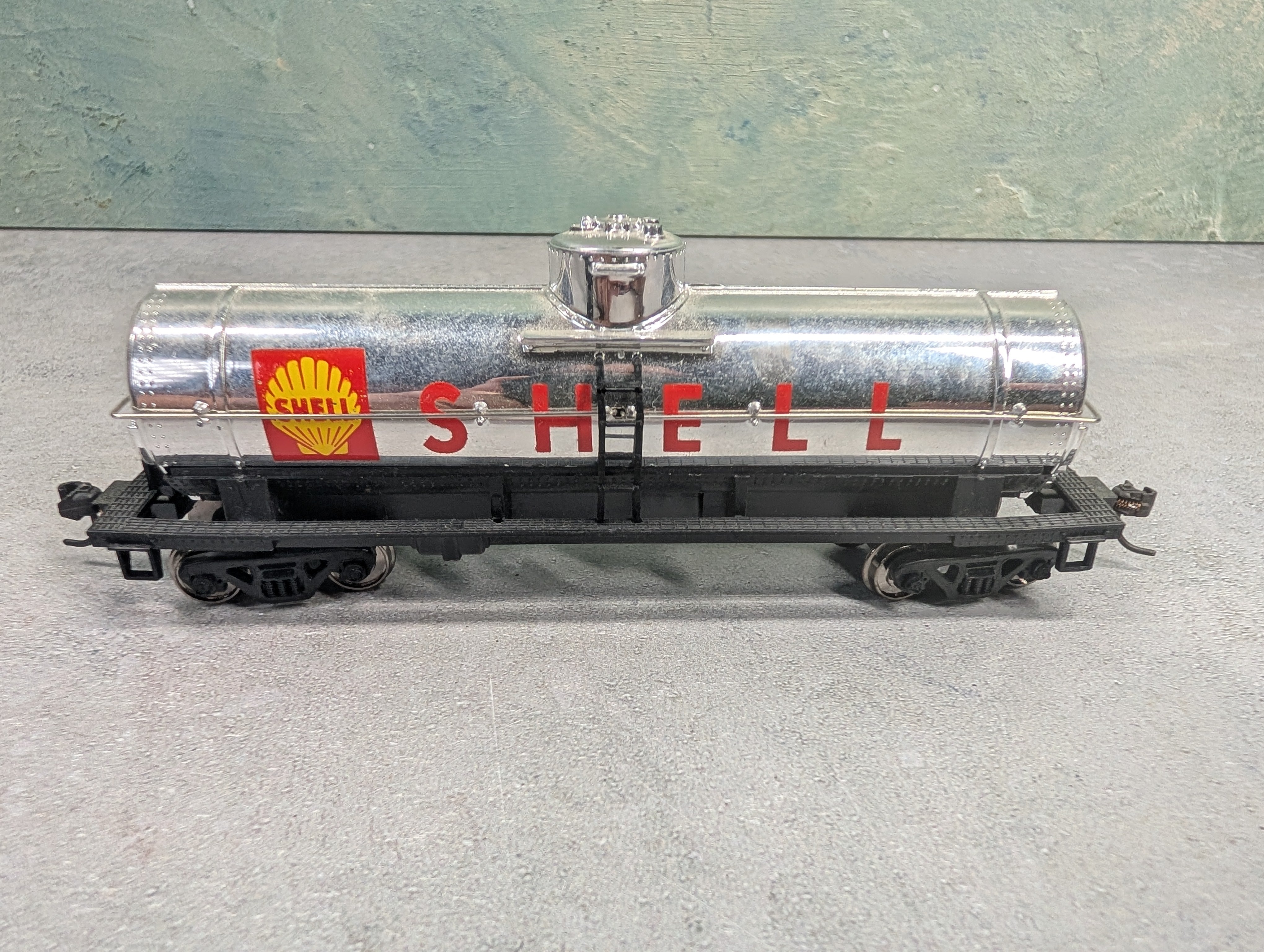USED Tyco HO Scale Single Dome Tank Car Shell