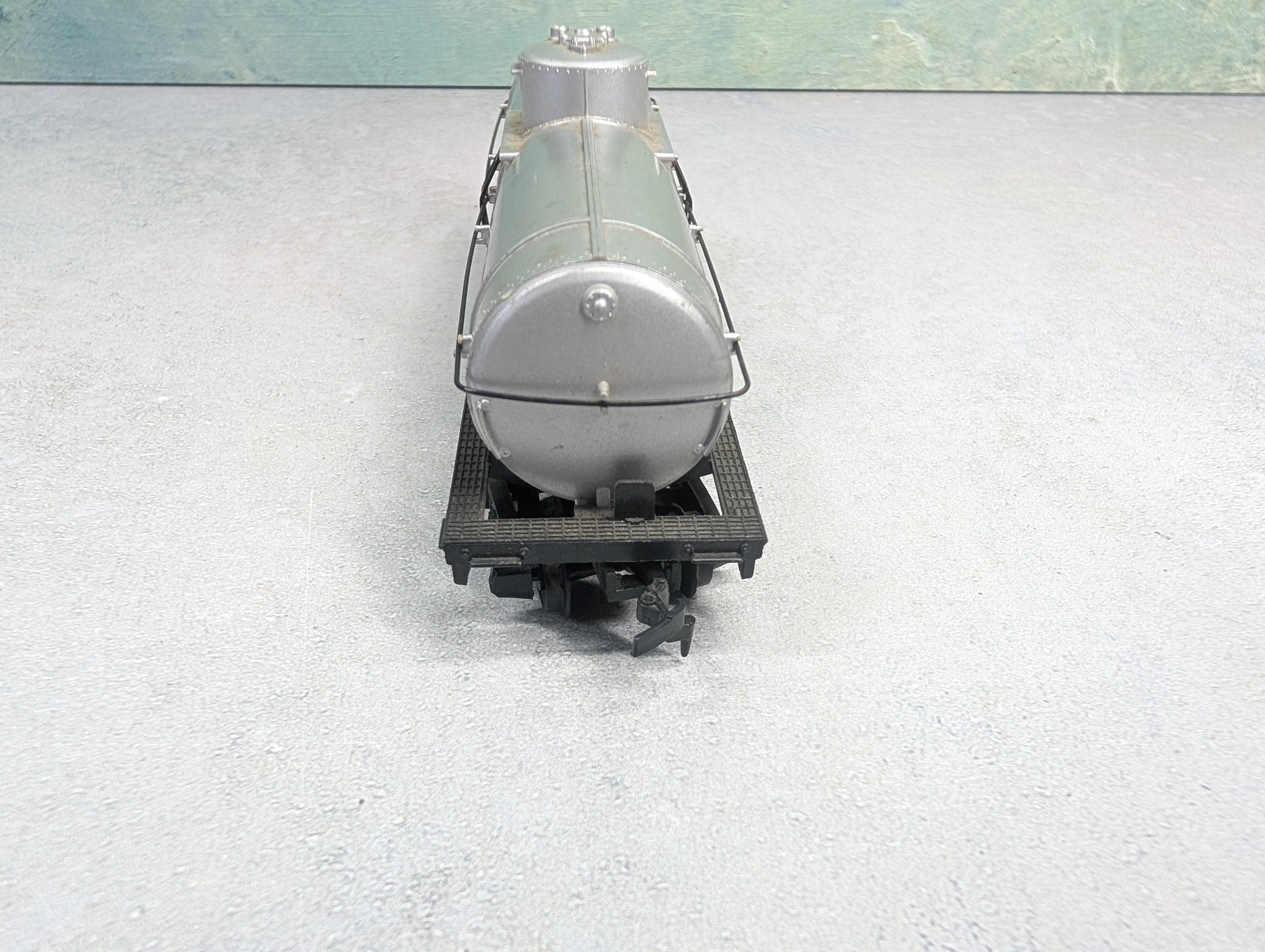 USED HO Scale Single Dome Tank Car Texaco