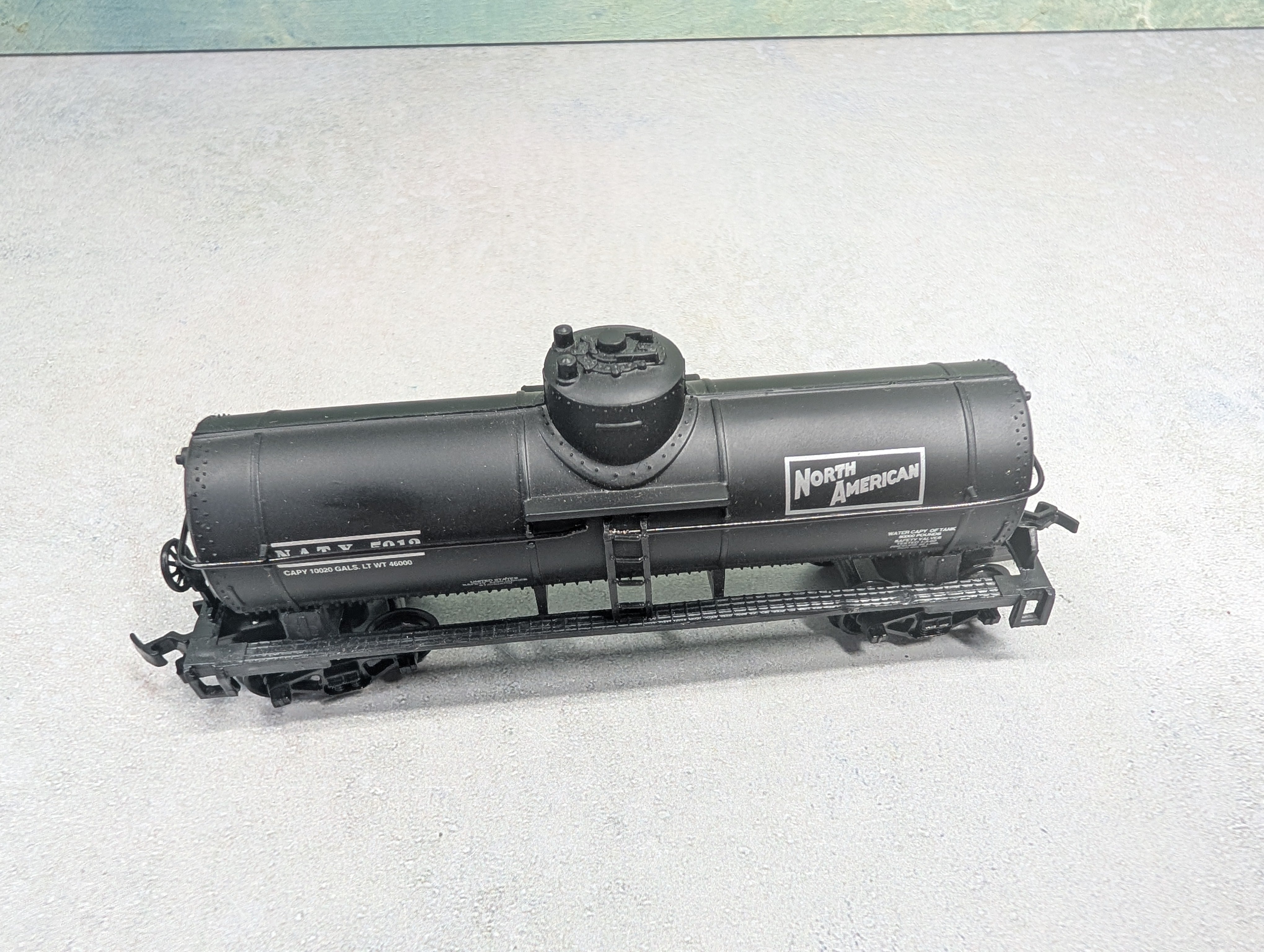 USED Life-Like HO Scale Single Dome Tank Car North American NATX #5912