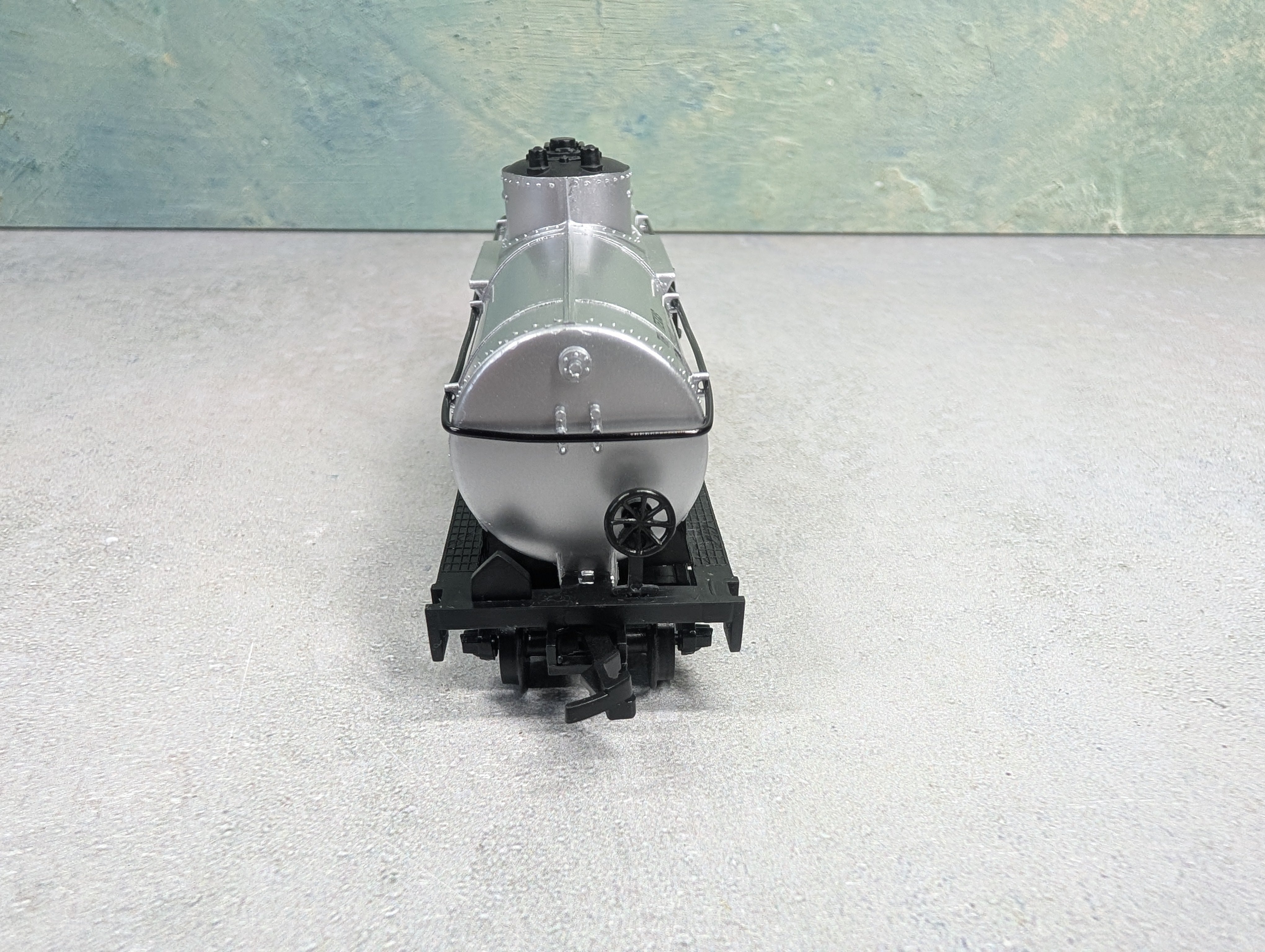 USED Life-Like HO Scale Single Dome Tank Car Texaco TCX #6305