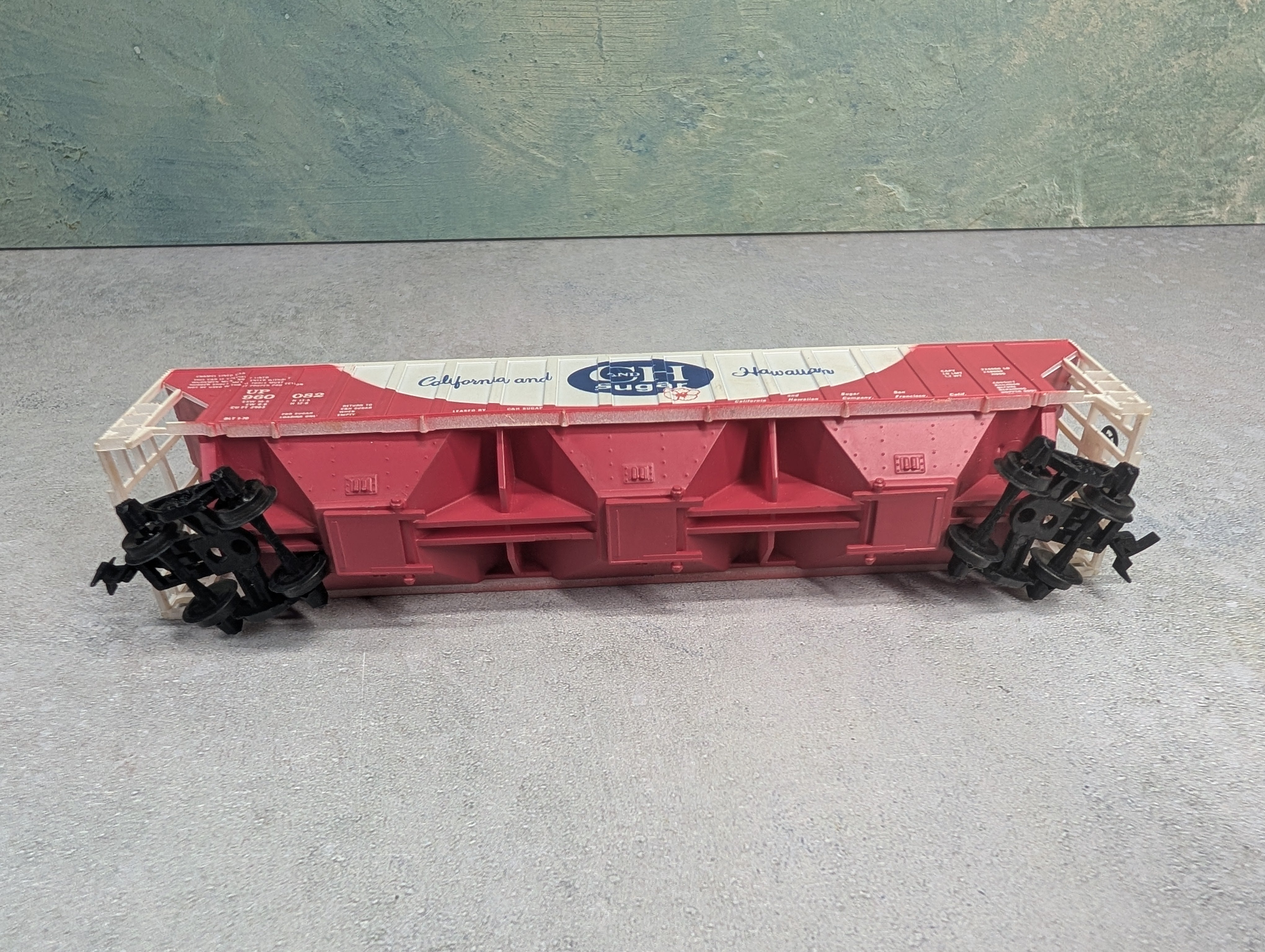 USED Tyco HO Scale Covered Hopper C & H Sugar UP #960082